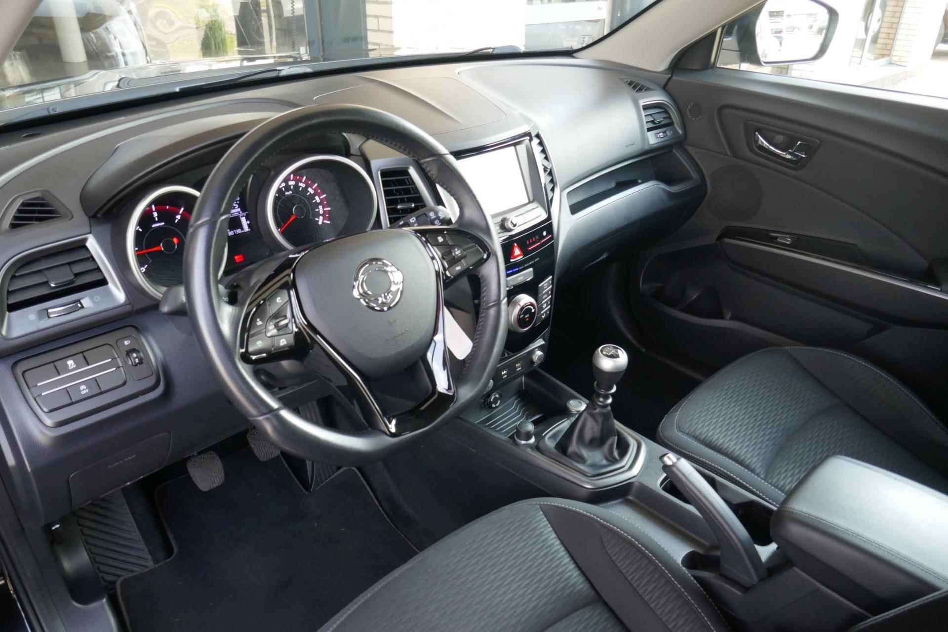 SsangYong XLV 1.6D 2WD Quartz - 9/19