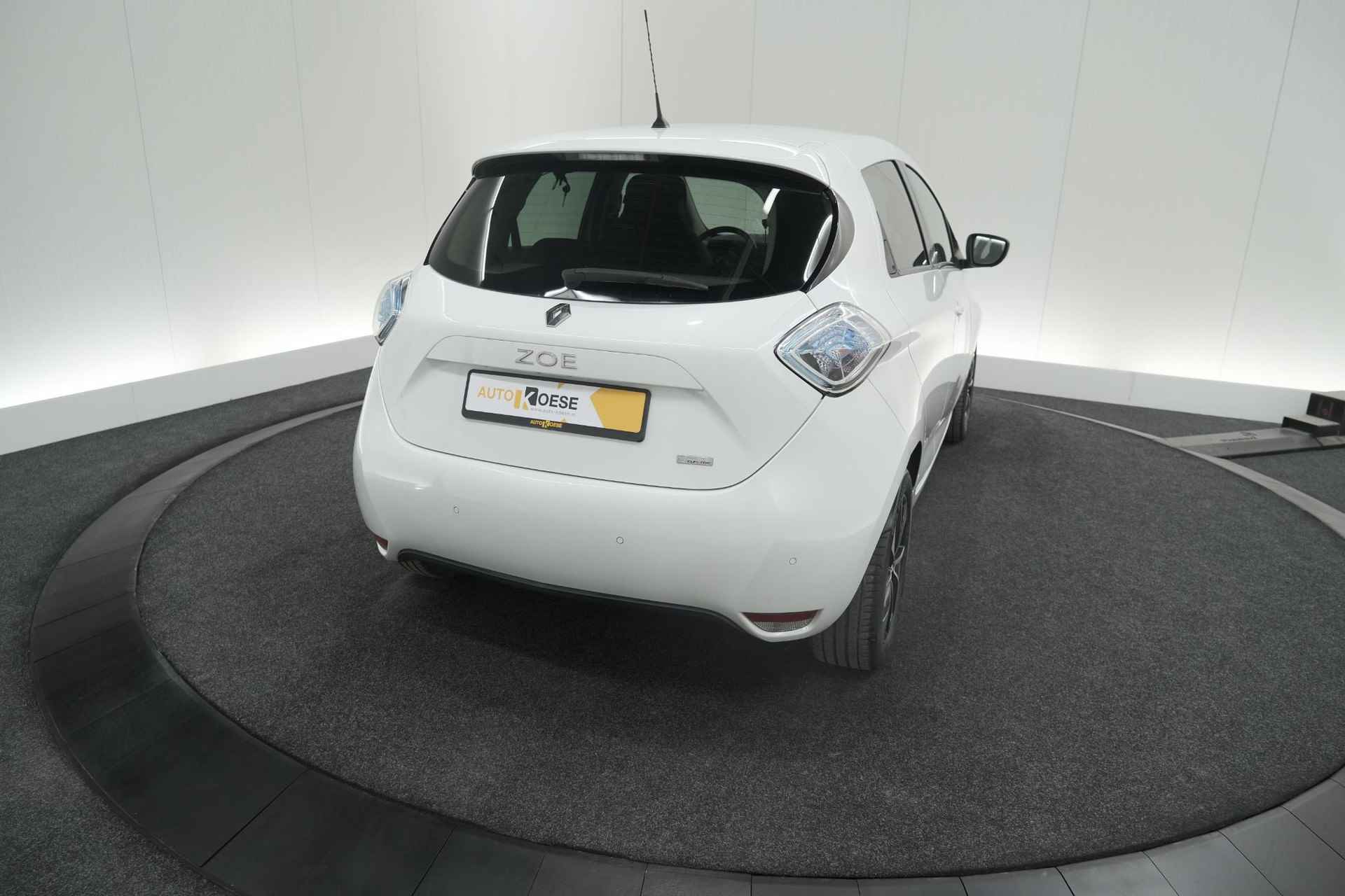 Renault ZOE Q90 Intens Quickcharge 41 kWh | Huuraccu | Parkeersensoren | Navigatie | 16 Inch Velgen - 39/66