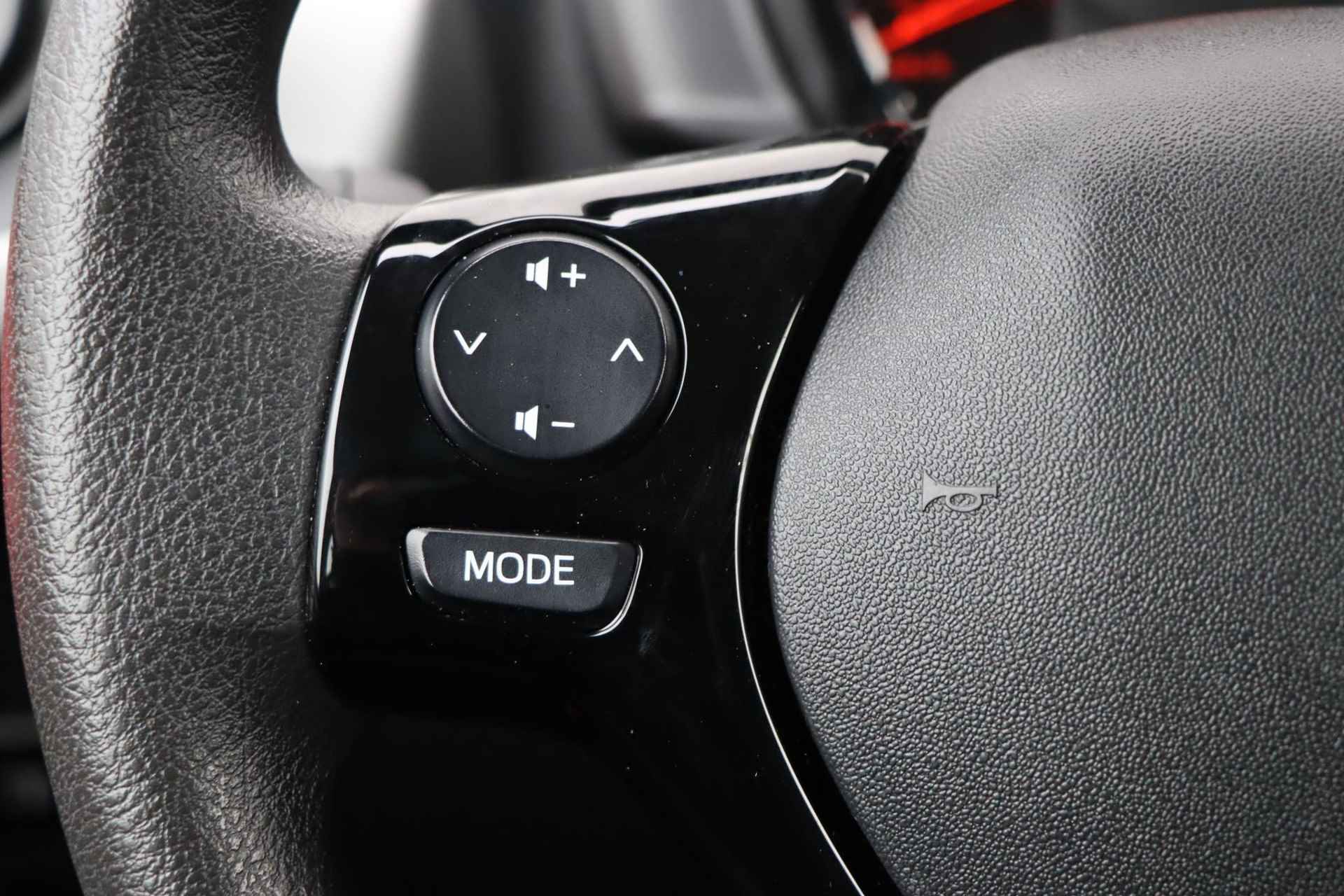 Peugeot 108 1.0 e-VTi Blue Lion | Volledig onderhouden | Airco | 12 Maanden Garantie | Bluetooth | Radio | - 11/26