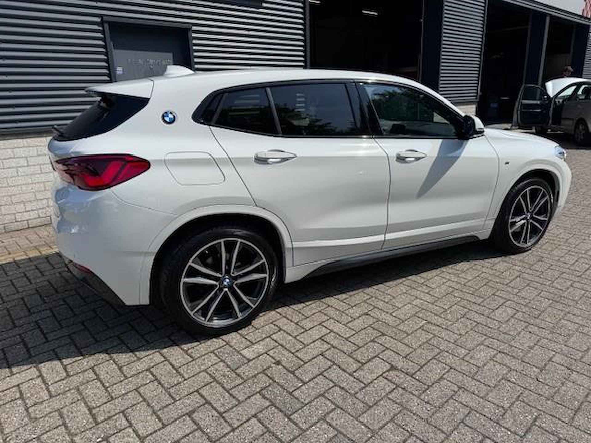 BMW X2 SDrive18i High Executive/M-Sport/Led/Navi/Cruise!! - 48/48