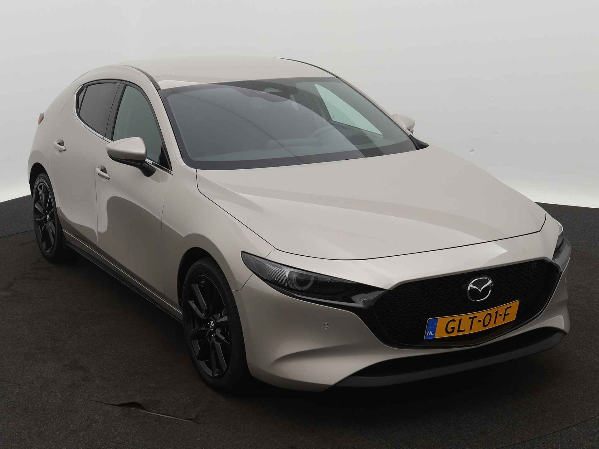 Mazda 3 2.0 e-SkyActiv-X M Hybrid 186 Centre-line | Parkeersensoren | LM velgen | Stoel en stuurwiel verwarmd | - 28/45