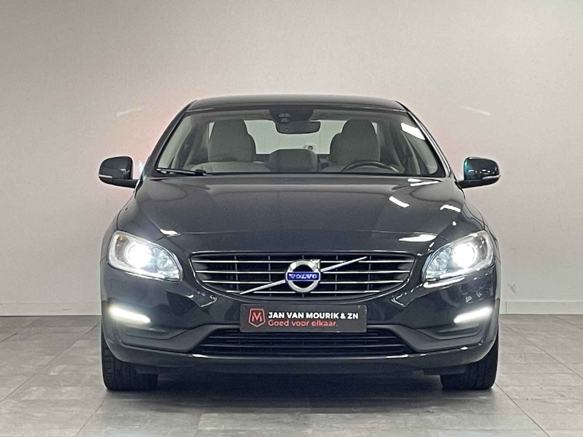 Volvo S60 2.0 T3 Nordic+ | Leder | Lichtmetalen velgen 18" | Trekhaak - 15/24