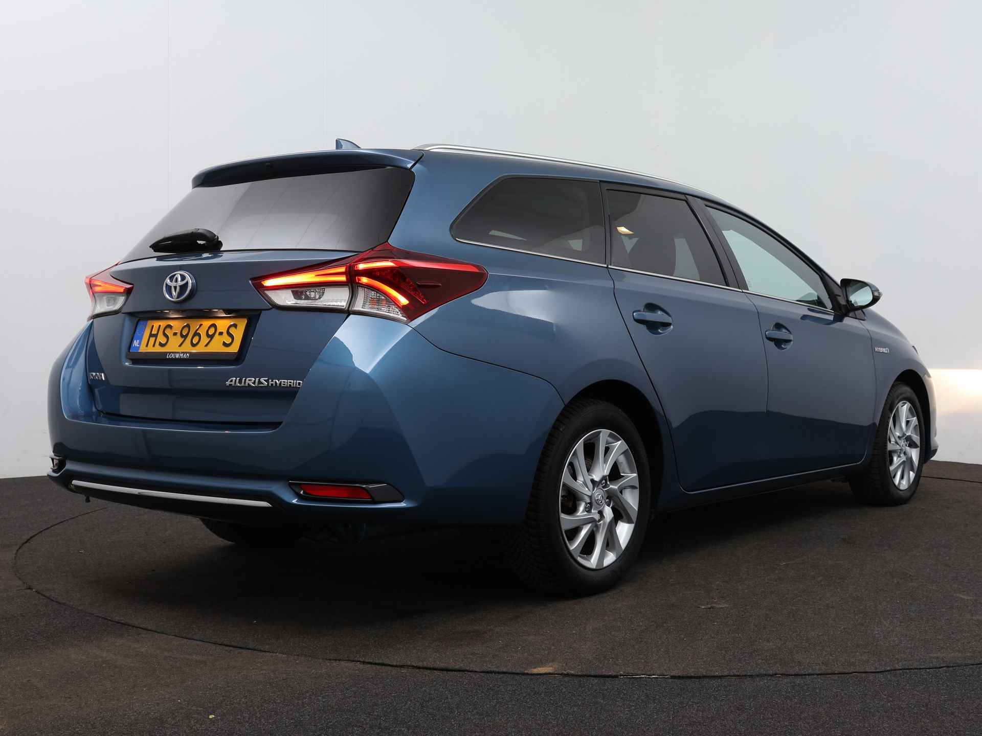 Toyota Auris Touring Sports 1.8 Hybrid Lease pro | Navigatie | Panoramadak | Camera | - 3/40