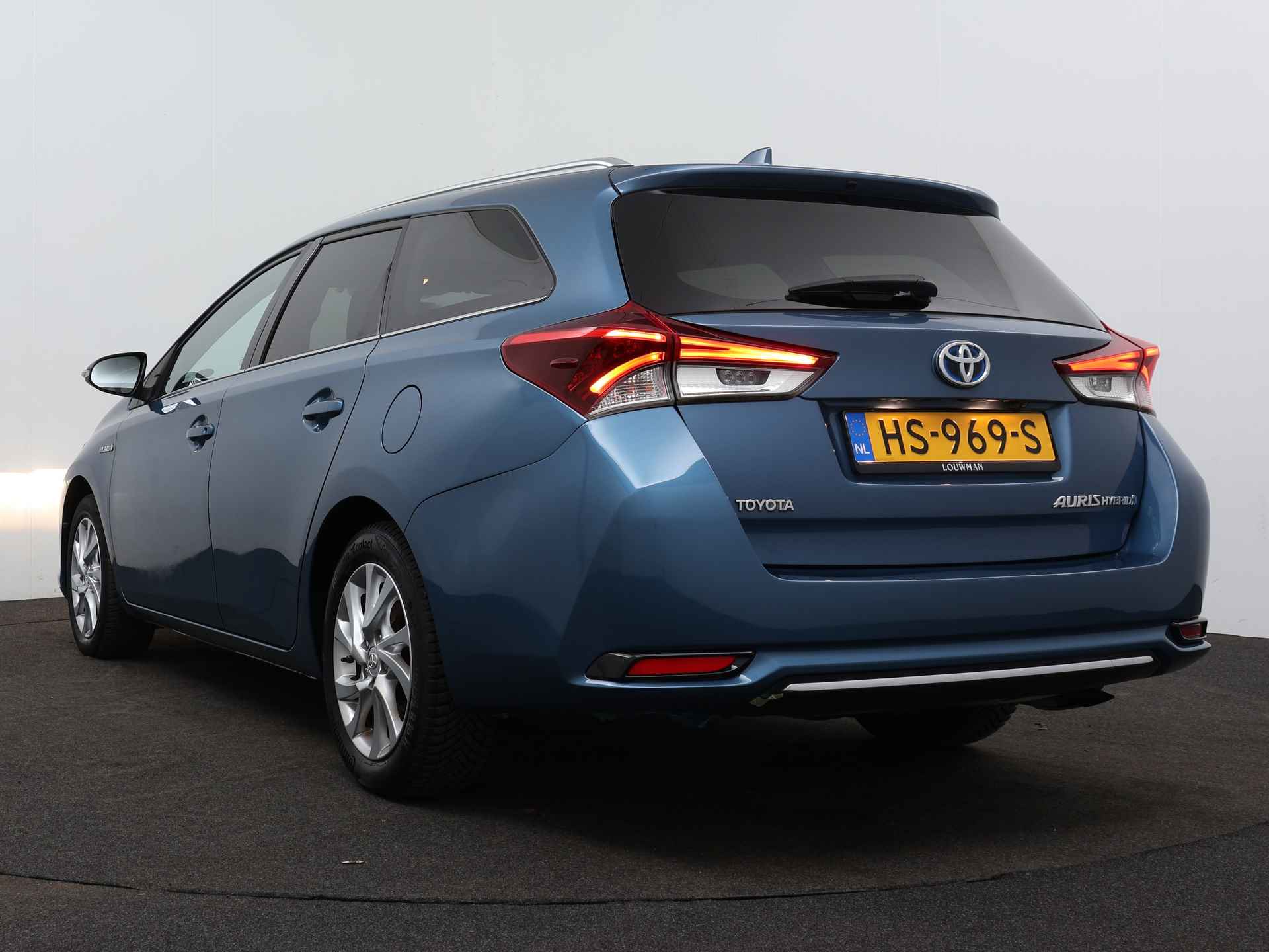 Toyota Auris Touring Sports 1.8 Hybrid Lease pro | Navigatie | Panoramadak | Camera | - 16/40