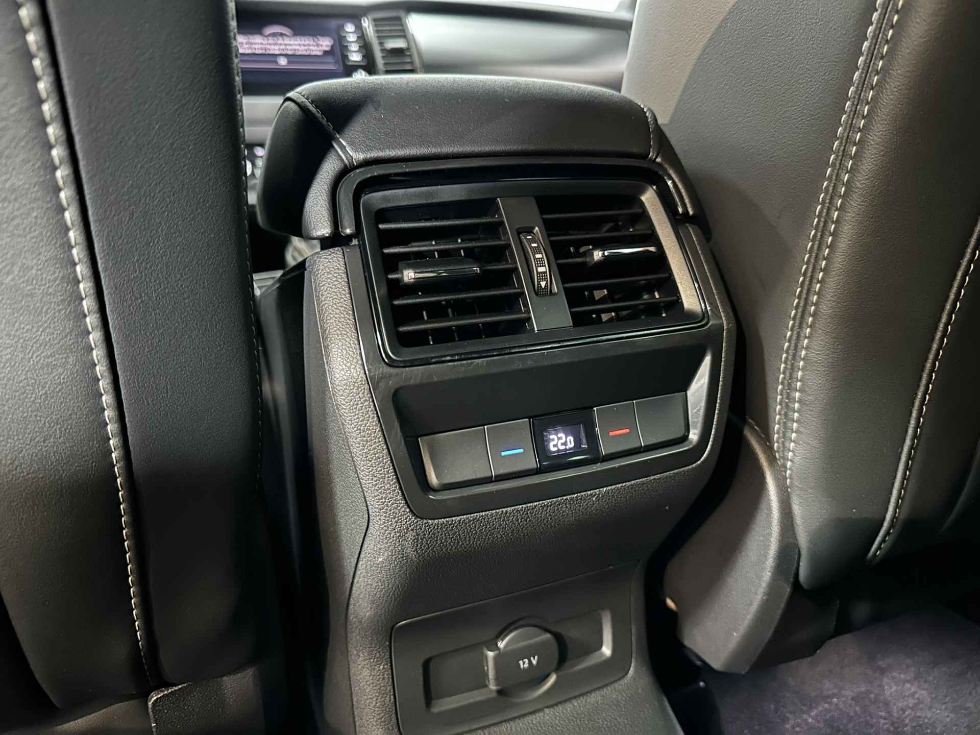 Škoda Kodiaq 1.5 TSI Sportline Business Airco ECC | LED | Canton | Adaptive Cruise | Virtual | Trekhaak | Camera | Apple Carplay Android Auto | Isofix | NAP | - 40/52