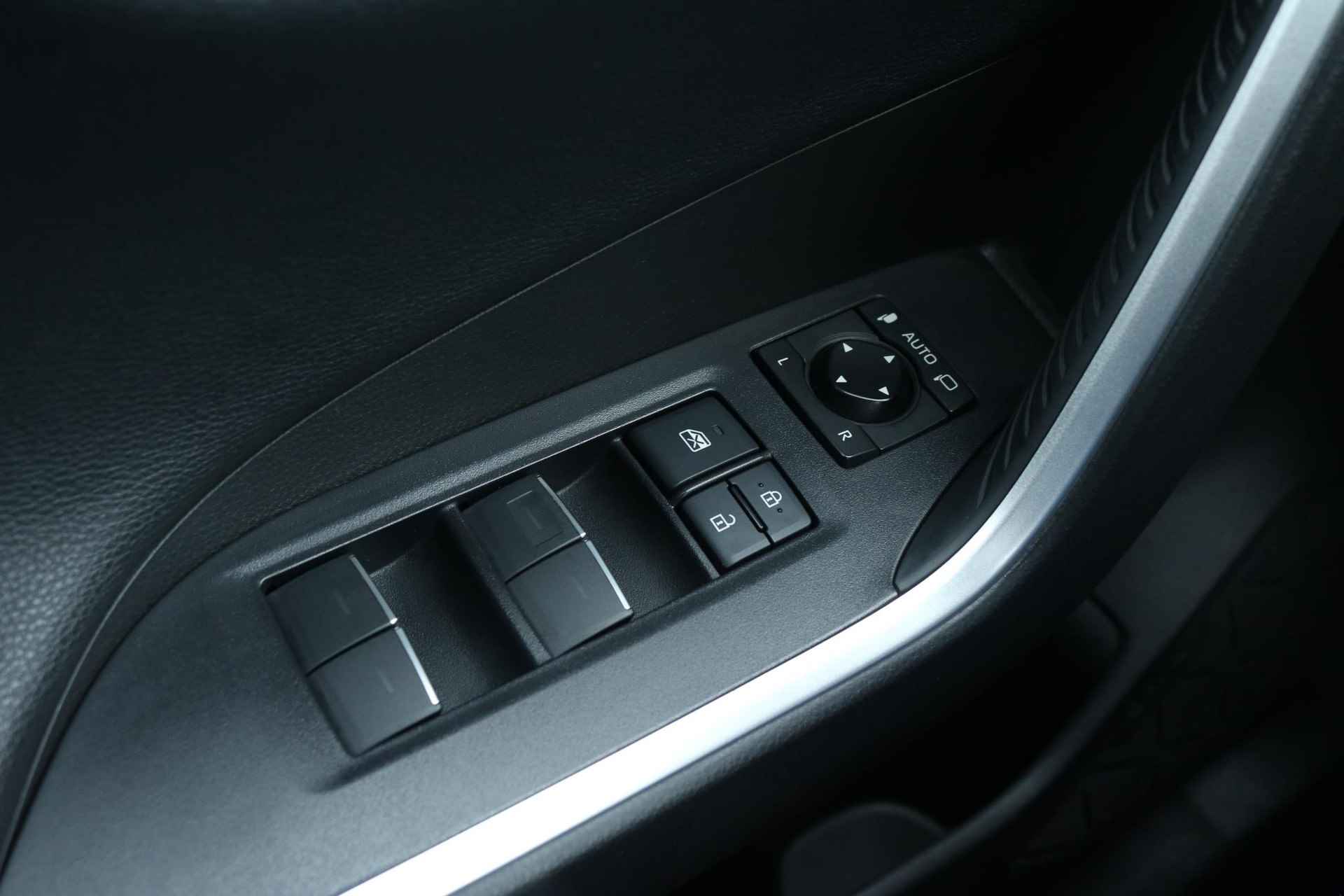 Toyota RAV4 2.5 Plug-in Hybrid AWD Bi-Tone, JBL, 360 CAM, HUD - 24/47