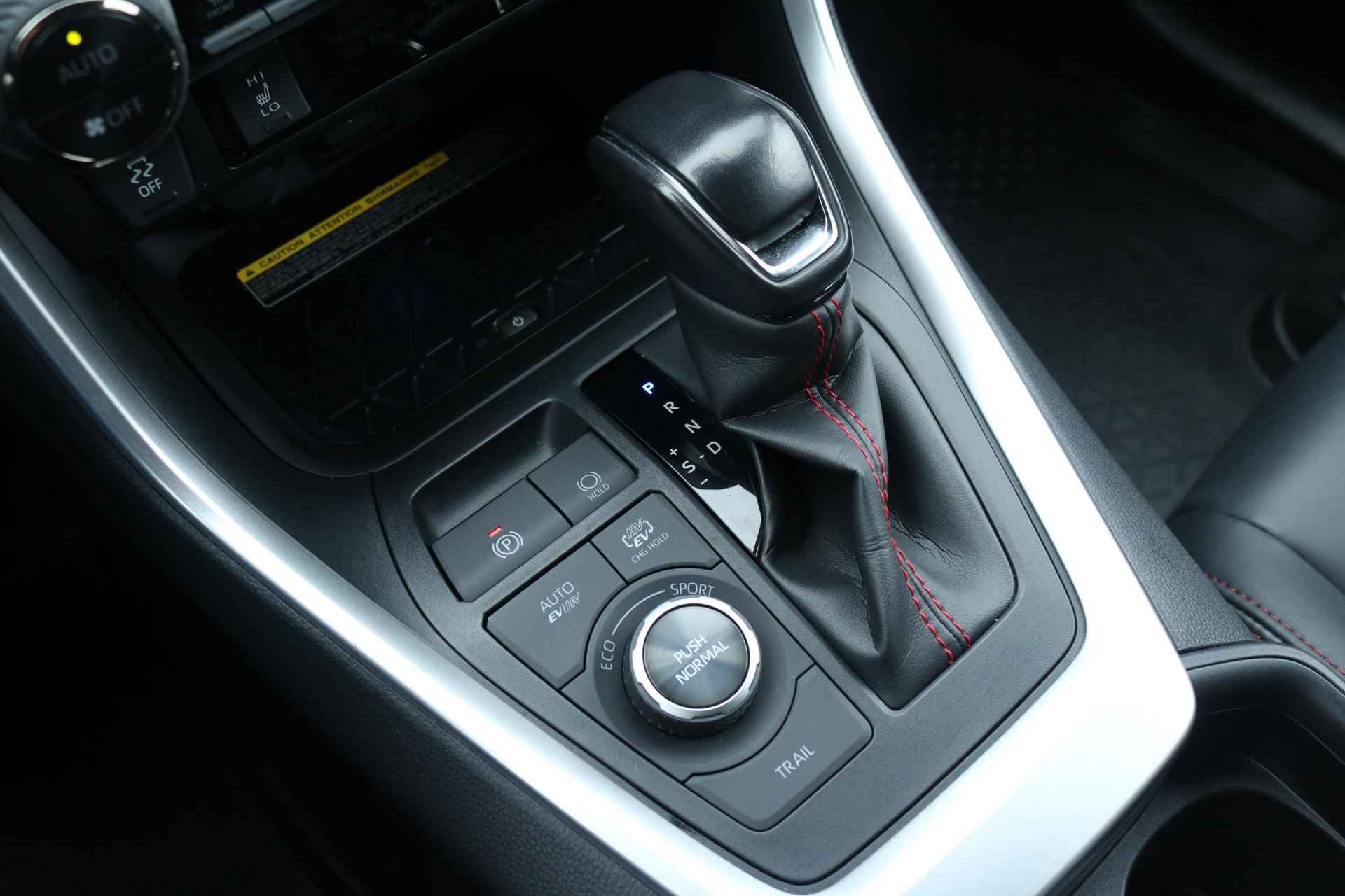 Toyota RAV4 2.5 Plug-in Hybrid AWD Bi-Tone, JBL, 360 CAM, HUD - 32/47