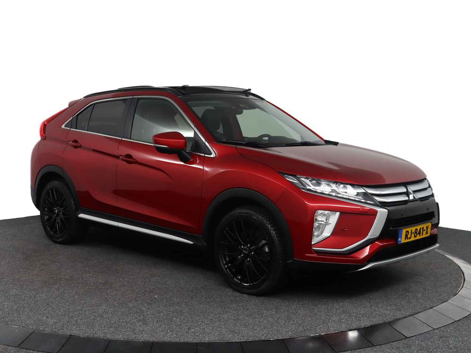 Mitsubishi Eclipse Cross 1.5 DI-T Instyle | 12-2017 | El. Glazen Panodak | Leder | Navigatie | Stoel/stuurverwarming | Head Up | PDC V+A | LMV 18 inch - 11/52