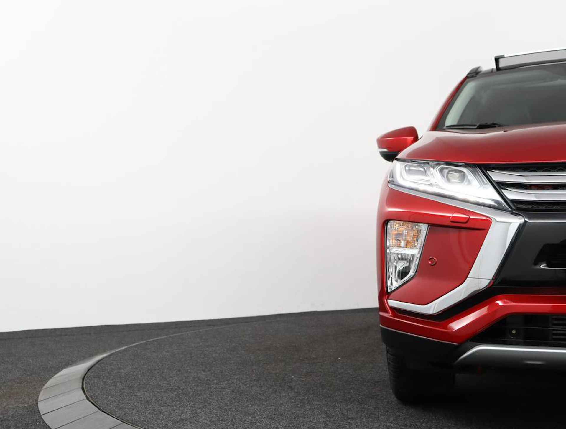 Mitsubishi Eclipse Cross 1.5 DI-T Instyle | 12-2017 | El. Glazen Panodak | Leder | Navigatie | Stoel/stuurverwarming | Head Up | PDC V+A | LMV 18 inch - 26/52