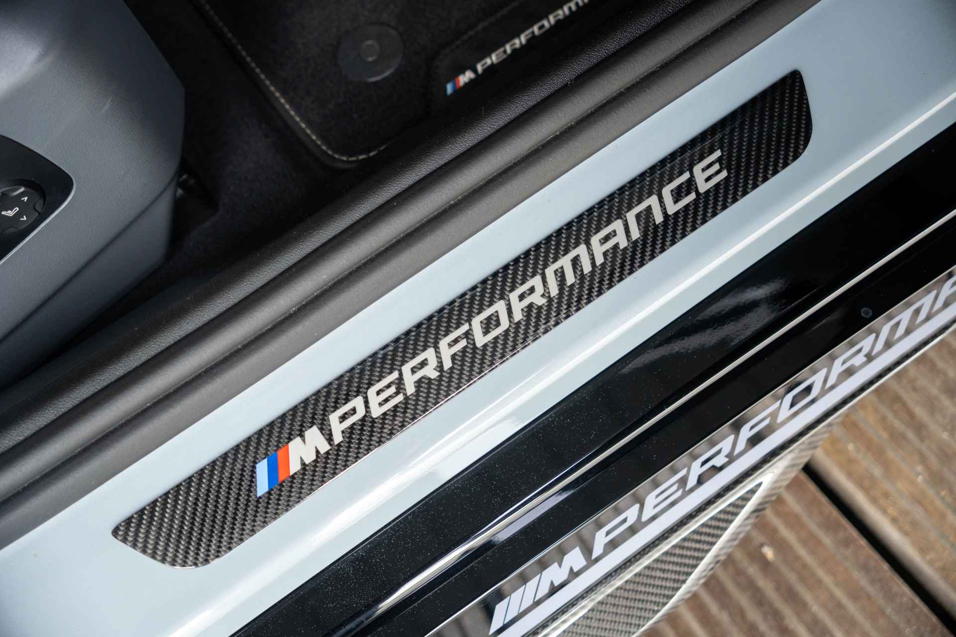 BMW i5 eDrive40 84 kWh / Model M Sport / M Performance / Adaptief onderstel professional / Stoelventilatie / - 38/86