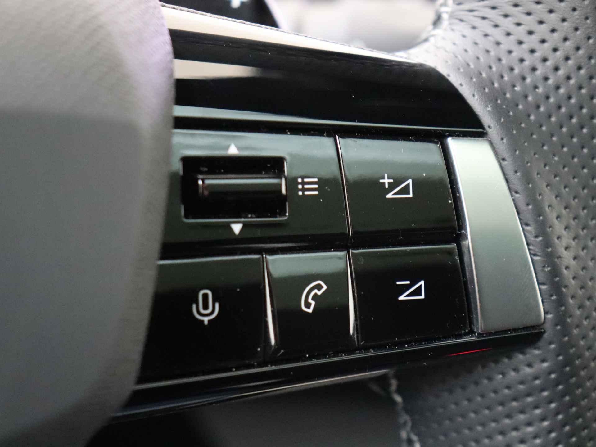 Opel Astra 1.6 Hybrid Level 4 | Schuif/kanteldak | Stuur-, stoel-en voorruitverwarming | Adapt. cruise control | Demo met oplopende km.stand | - 23/43