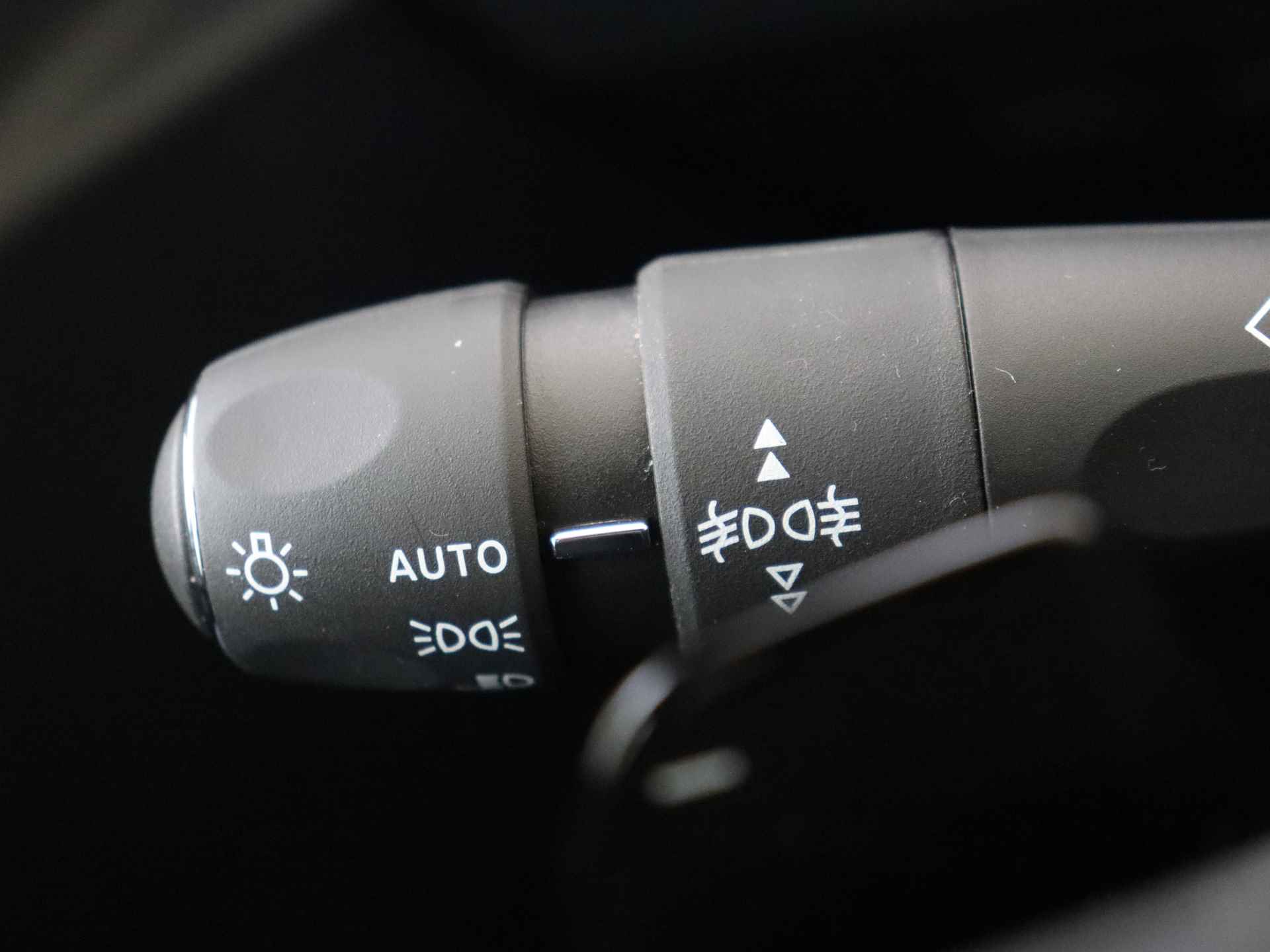 Opel Astra 1.6 Hybrid Level 4 | Schuif/kanteldak | Stuur-, stoel-en voorruitverwarming | Adapt. cruise control | Demo met oplopende km.stand | - 24/43