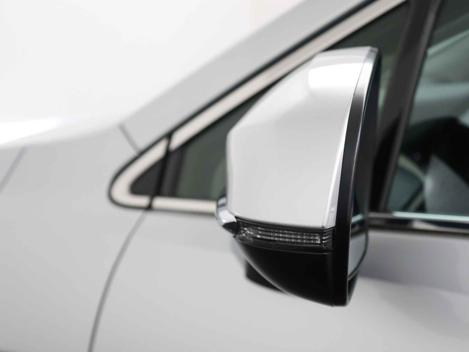 Lexus RX 450h 4WD | Navigatie | Lederen bekleding | Stoelverwarming en ventilatie | Trekhaak | Elektrisch verstelbaar bestuurdersstoel met geheugen | - 48/54