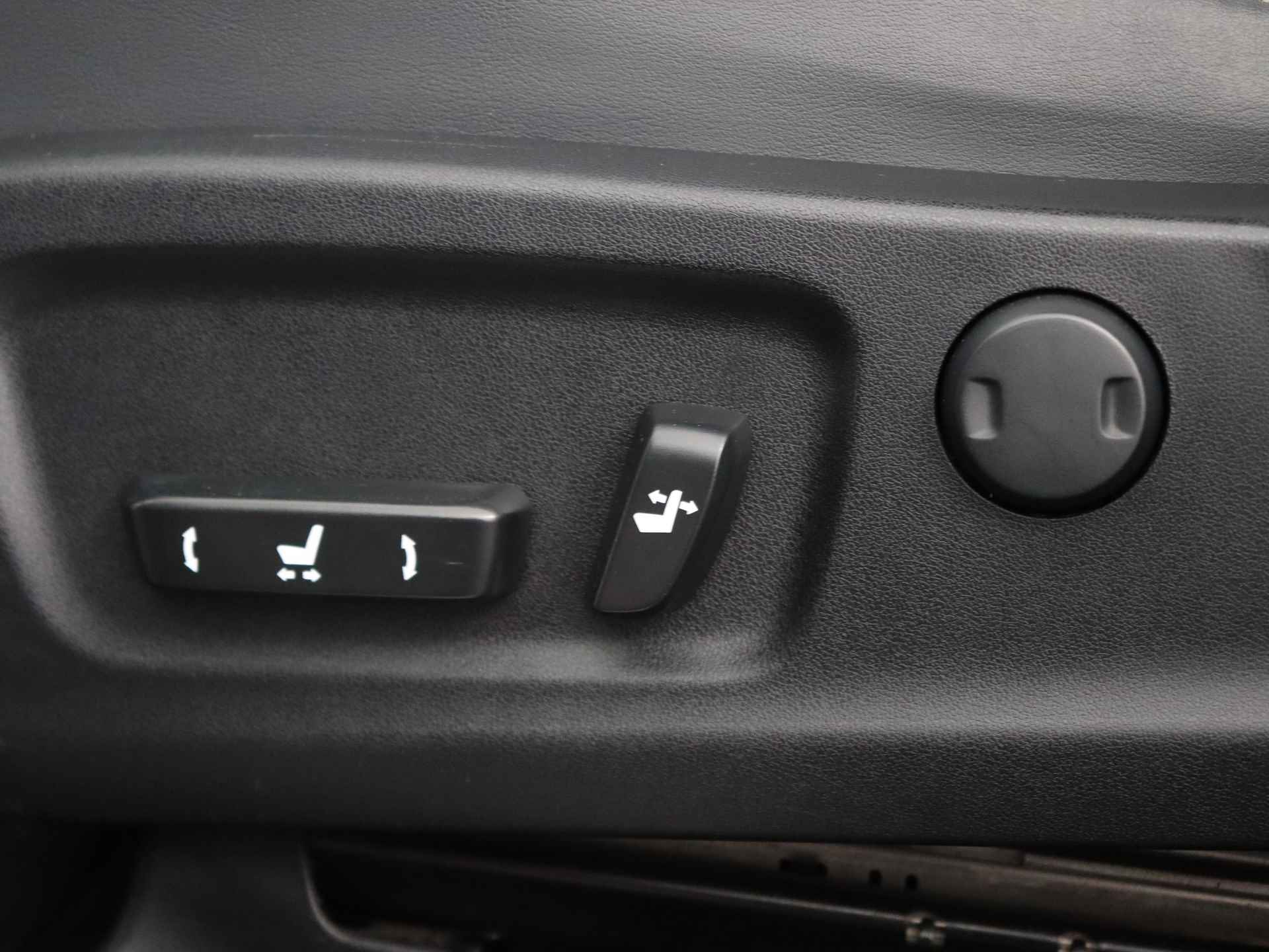 Lexus RX 450h 4WD | Navigatie | Lederen bekleding | Stoelverwarming en ventilatie | Trekhaak | Elektrisch verstelbaar bestuurdersstoel met geheugen | - 34/54