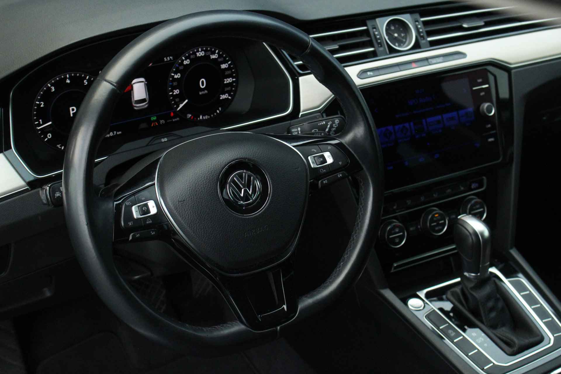 Volkswagen Passat Variant 1.4 TSI DSG Highline | Virtual Cockpit | Adaptive | Alcantara | Navi | Camera | Massage - 3/42