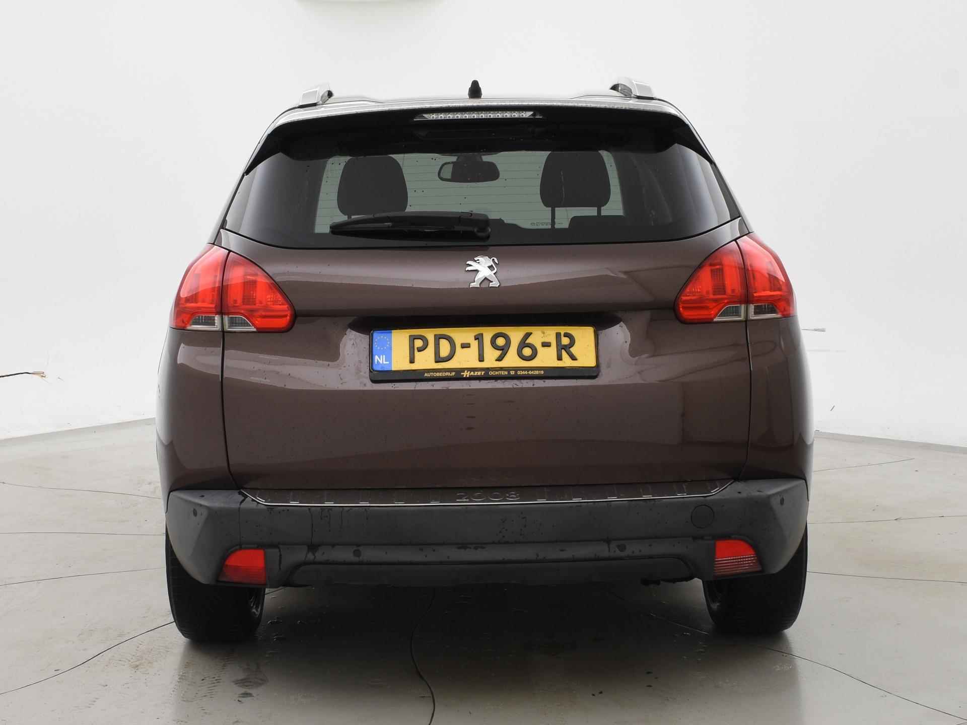 Peugeot 2008 1.6 VTi 120 PK ALLURE + PANORAMA | NAVIGATIE | STOELVERWARMING - 11/26