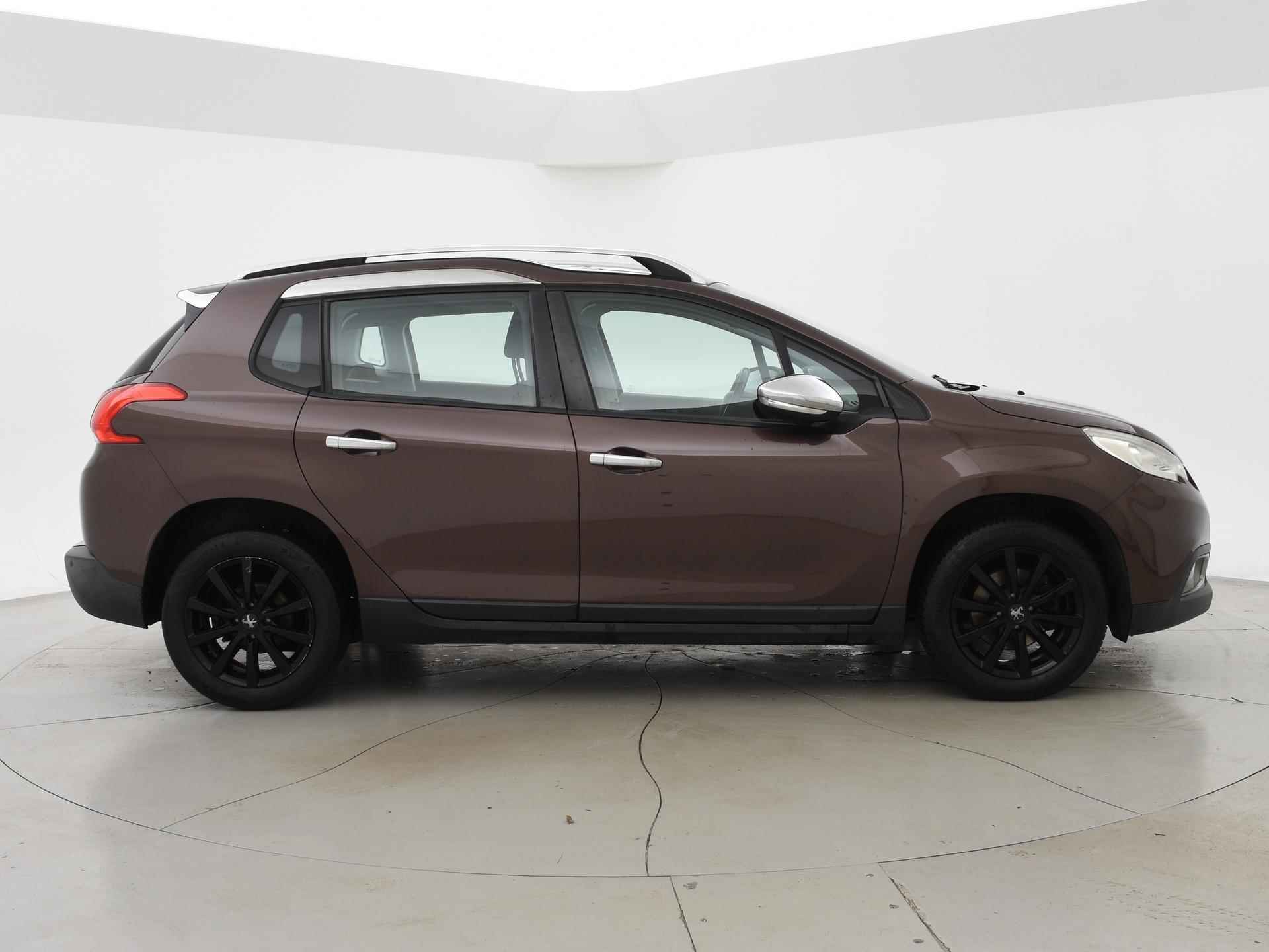 Peugeot 2008 1.6 VTi 120 PK ALLURE + PANORAMA | NAVIGATIE | STOELVERWARMING - 20/26