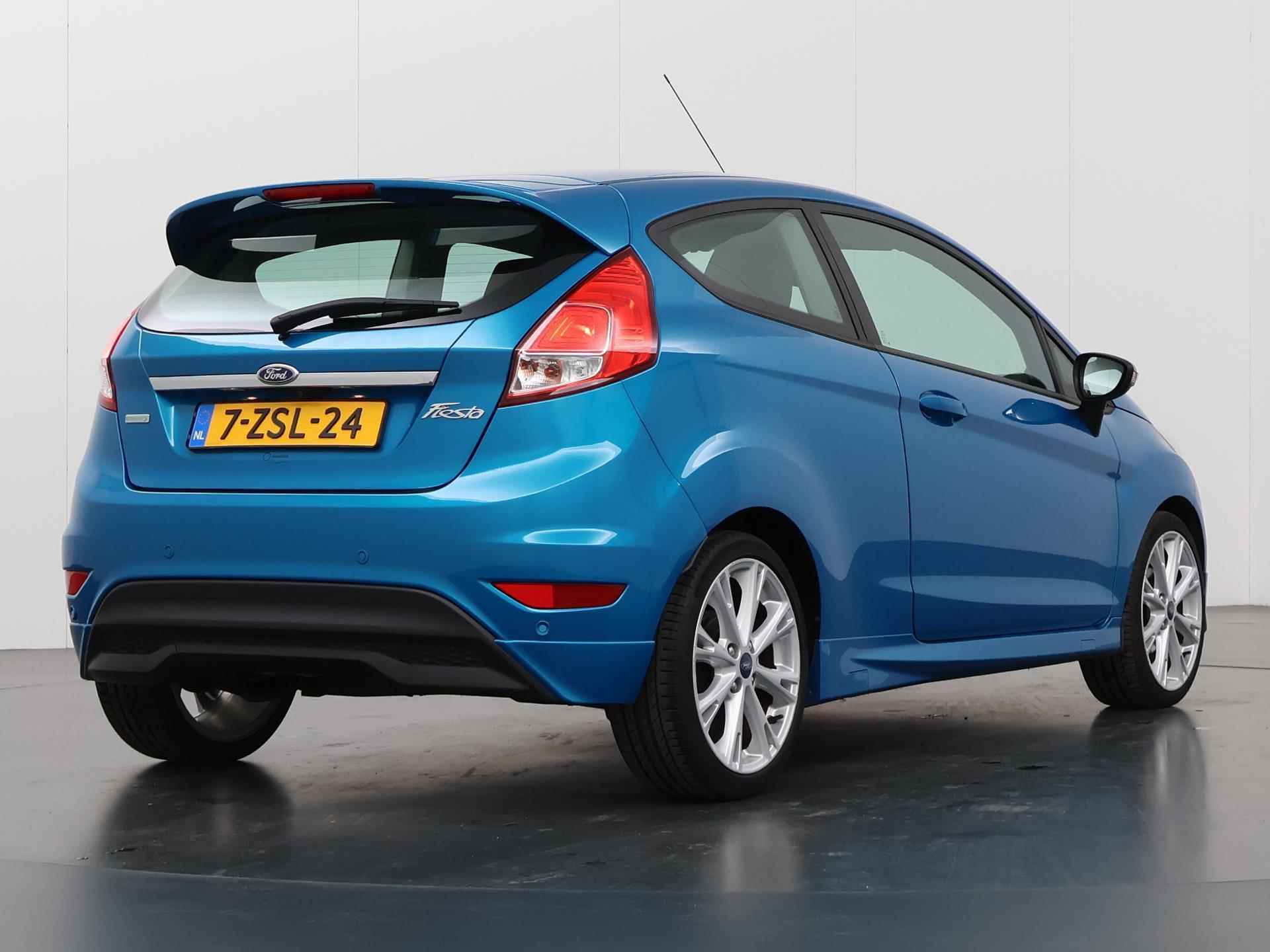 Ford Fiesta 1.0 EcoBoost Sport | Navigatie | Parkeercamera |Voorruitverwarming | Climate Control | Bluetooth | ST-line | - 3/42