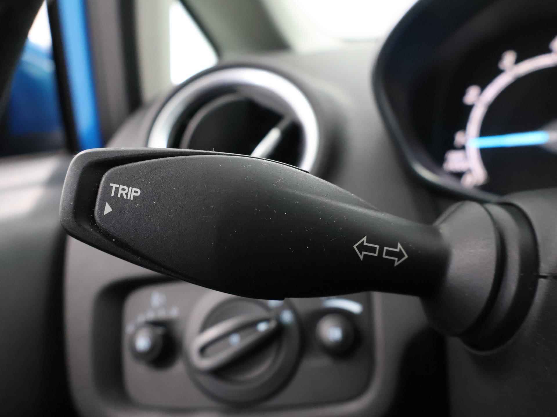 Ford Fiesta 1.0 EcoBoost Sport | Navigatie | Parkeercamera |Voorruitverwarming | Climate Control | Bluetooth | ST-line | - 35/42