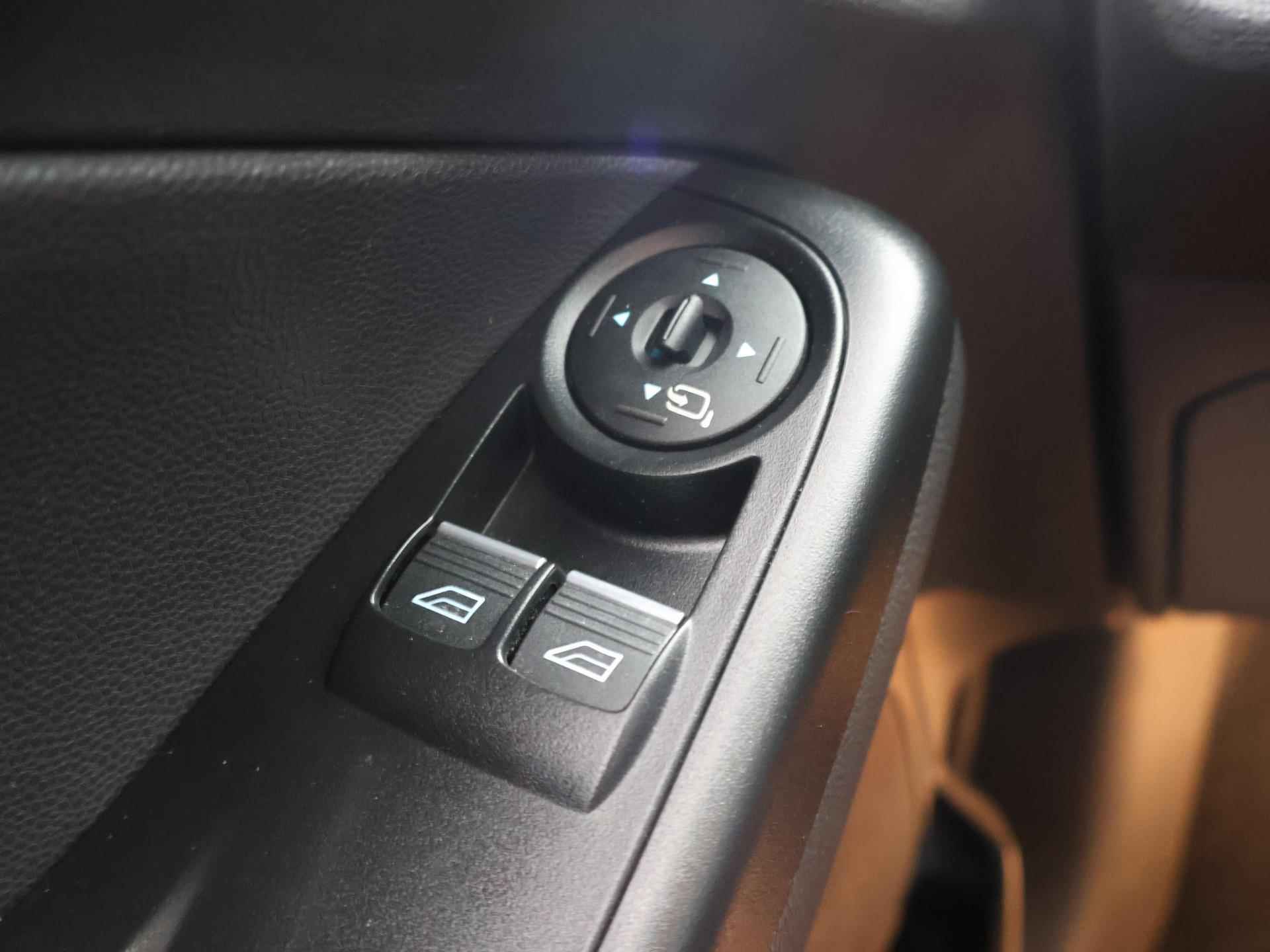 Ford Fiesta 1.0 EcoBoost Sport | Navigatie | Parkeercamera |Voorruitverwarming | Climate Control | Bluetooth | ST-line | - 37/42