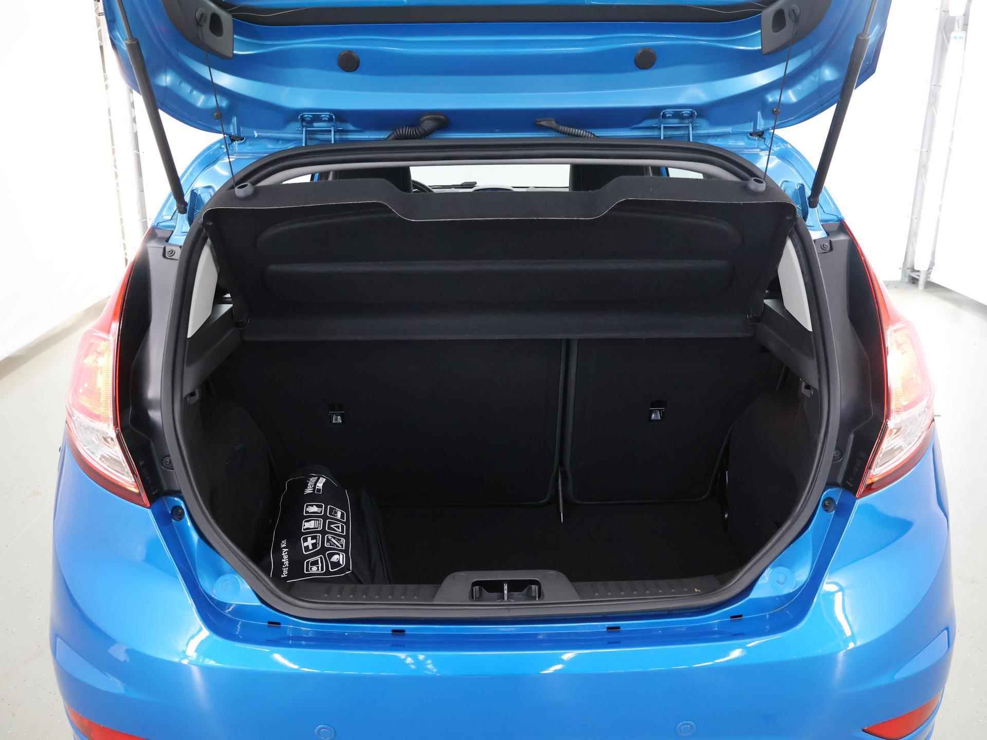 Ford Fiesta 1.0 EcoBoost Sport | Navigatie | Parkeercamera |Voorruitverwarming | Climate Control | Bluetooth | ST-line | - 38/42