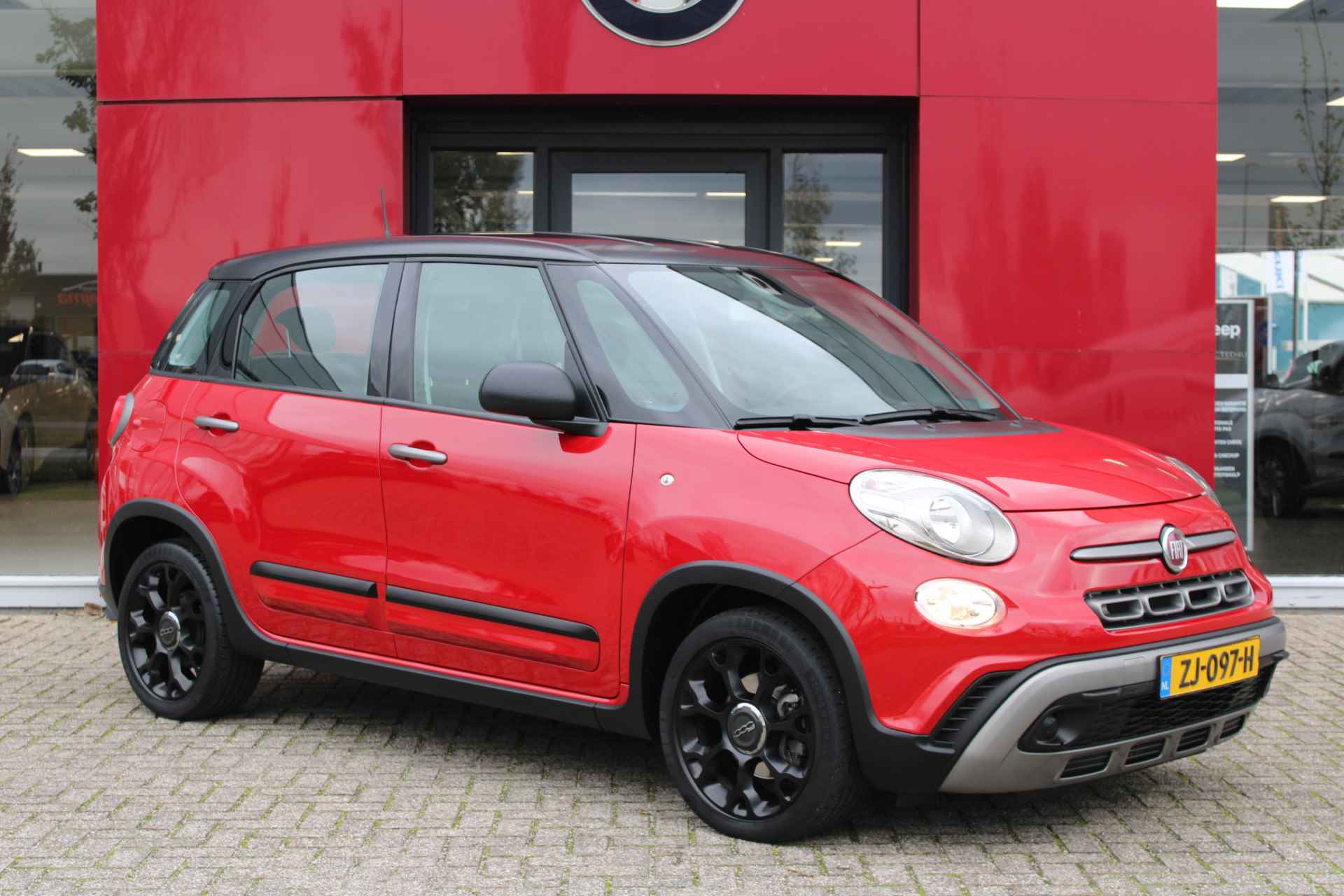 Fiat 500L TwinAir 105PK CityCross | Apple Carplay | Parkeersensoren achter | Navigatie - 8/22