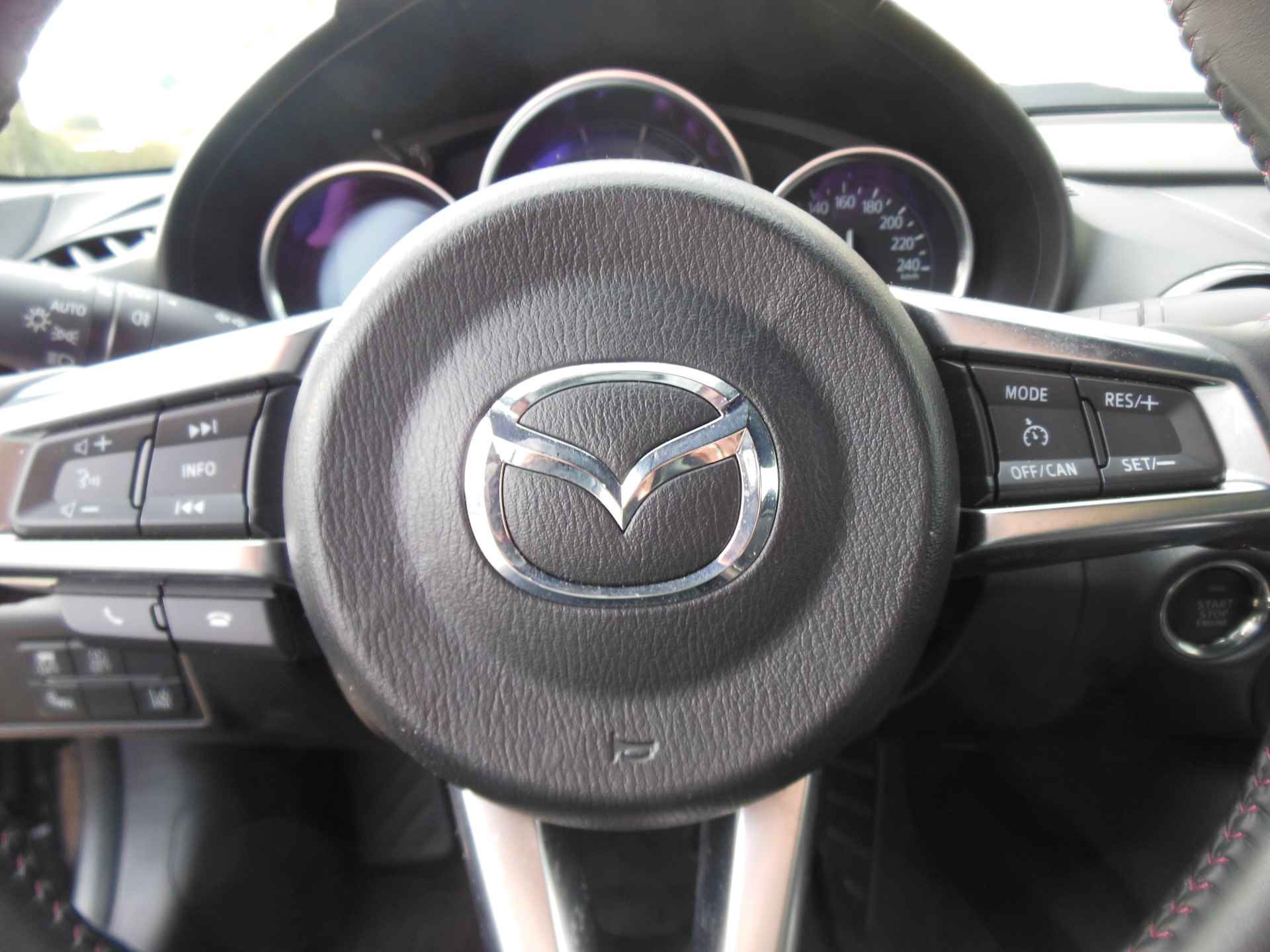 Mazda MX-5 1.5 SkyActiv-G leer/carplay 12 maanden Bovag garantie  demo carplay/android - 14/22