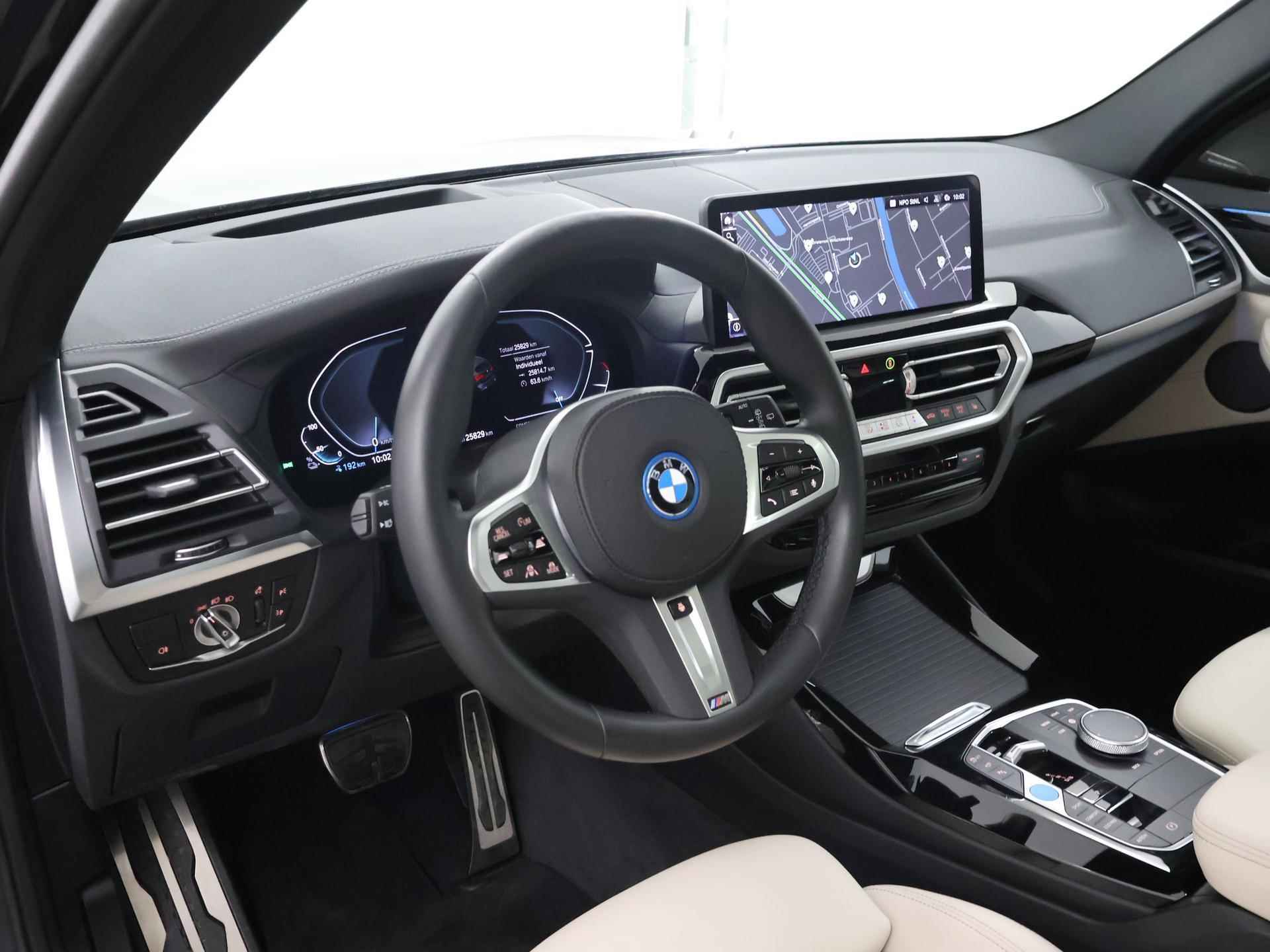 BMW iX3 High Executive 80 kWh M Sport | Trekhaak | Navigatie | Parkeercamera | Stoelverwarming | Keyless Go | Panormadak | Sportstoelen | - 8/54