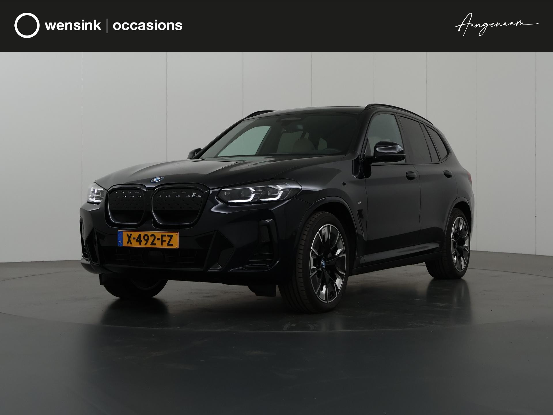 BMW iX3 High Executive 80 kWh M Sport | Trekhaak | Navigatie | Parkeercamera | Stoelverwarming | Keyless Go | Panormadak | Sportstoelen |