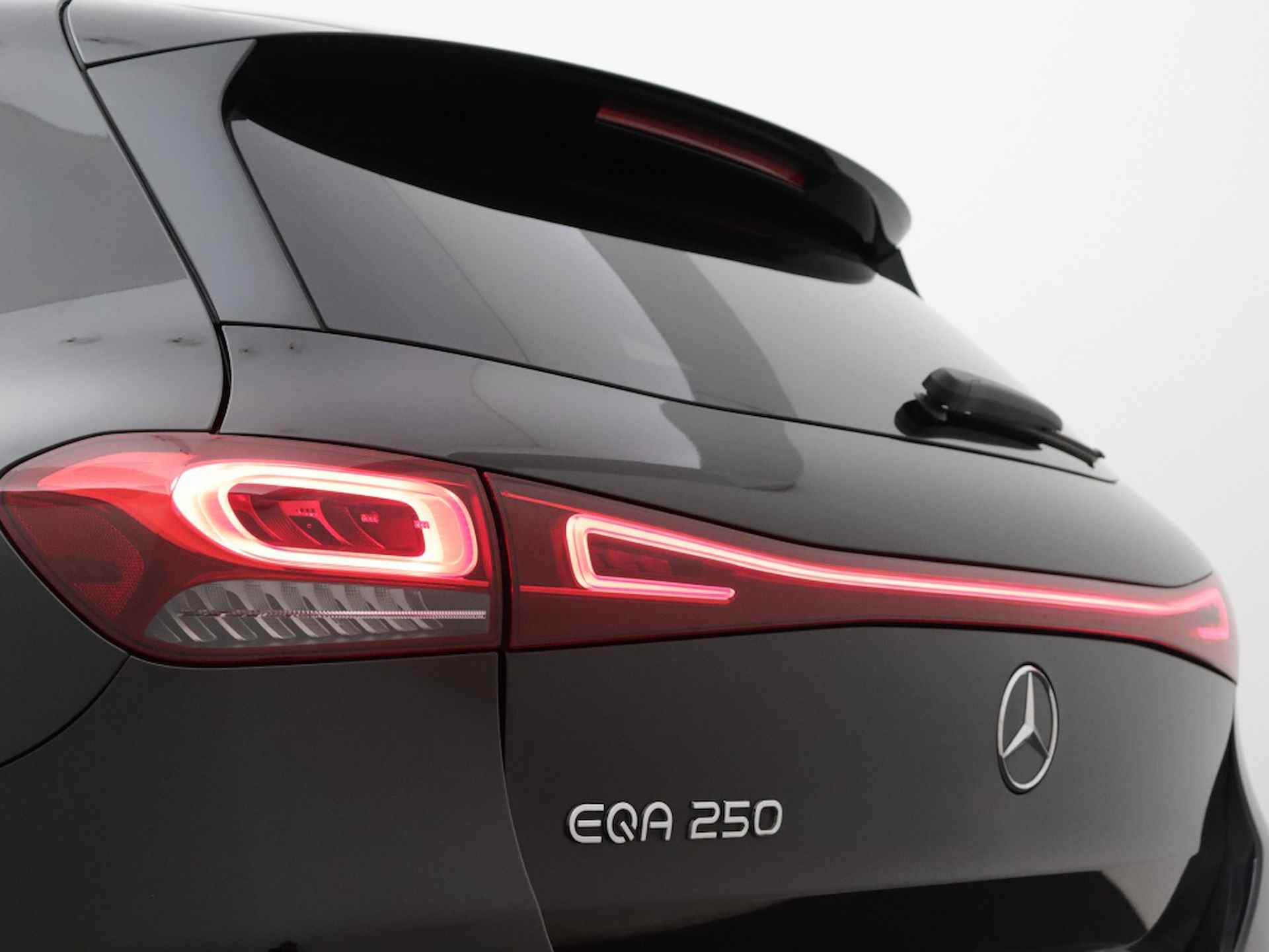 Mercedes-benz EQA 250 Electric Art | Camera | Leder | Stoelverwarming - 45/45