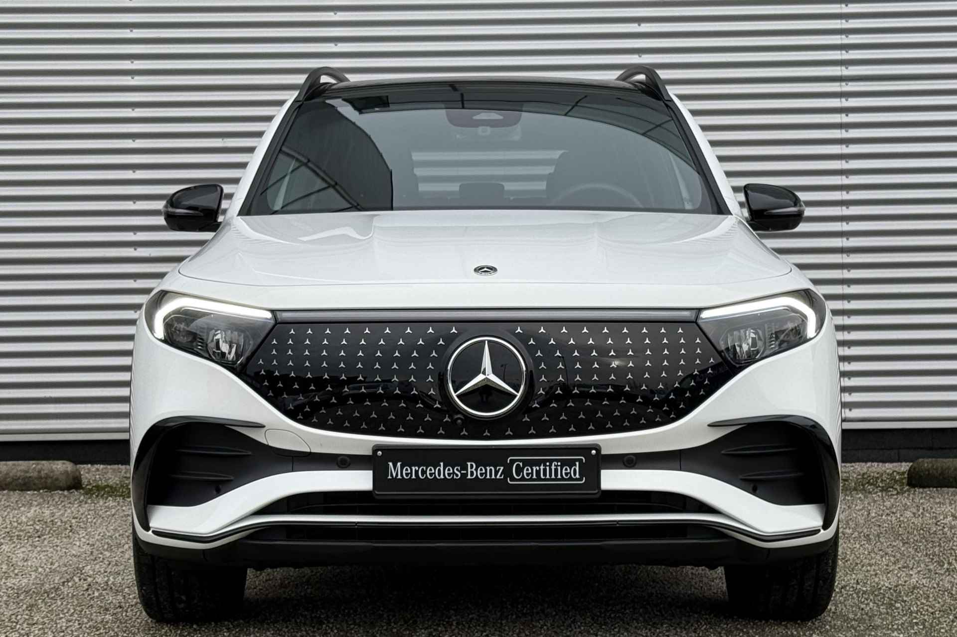 Mercedes-Benz EQB EQB 250+ AMG Line | Nightpakket | Winter Pakket | Panoramadak | LED | Burmester Audio | Keyless-Go | Sfeerverlichting | 360° Camera | Spiegelpakket - 3/31