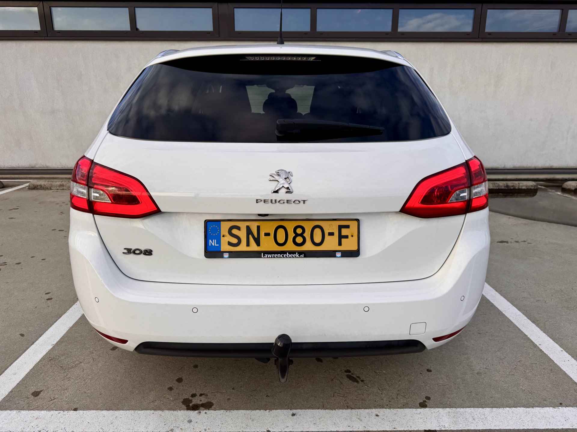 Peugeot 308 SW 1.2 PureTech Blue Lease Premium | Pano-Dak | Leer | Navi | Bleutooth | | Camera | % Bovag Ocasion Partner % - 6/35