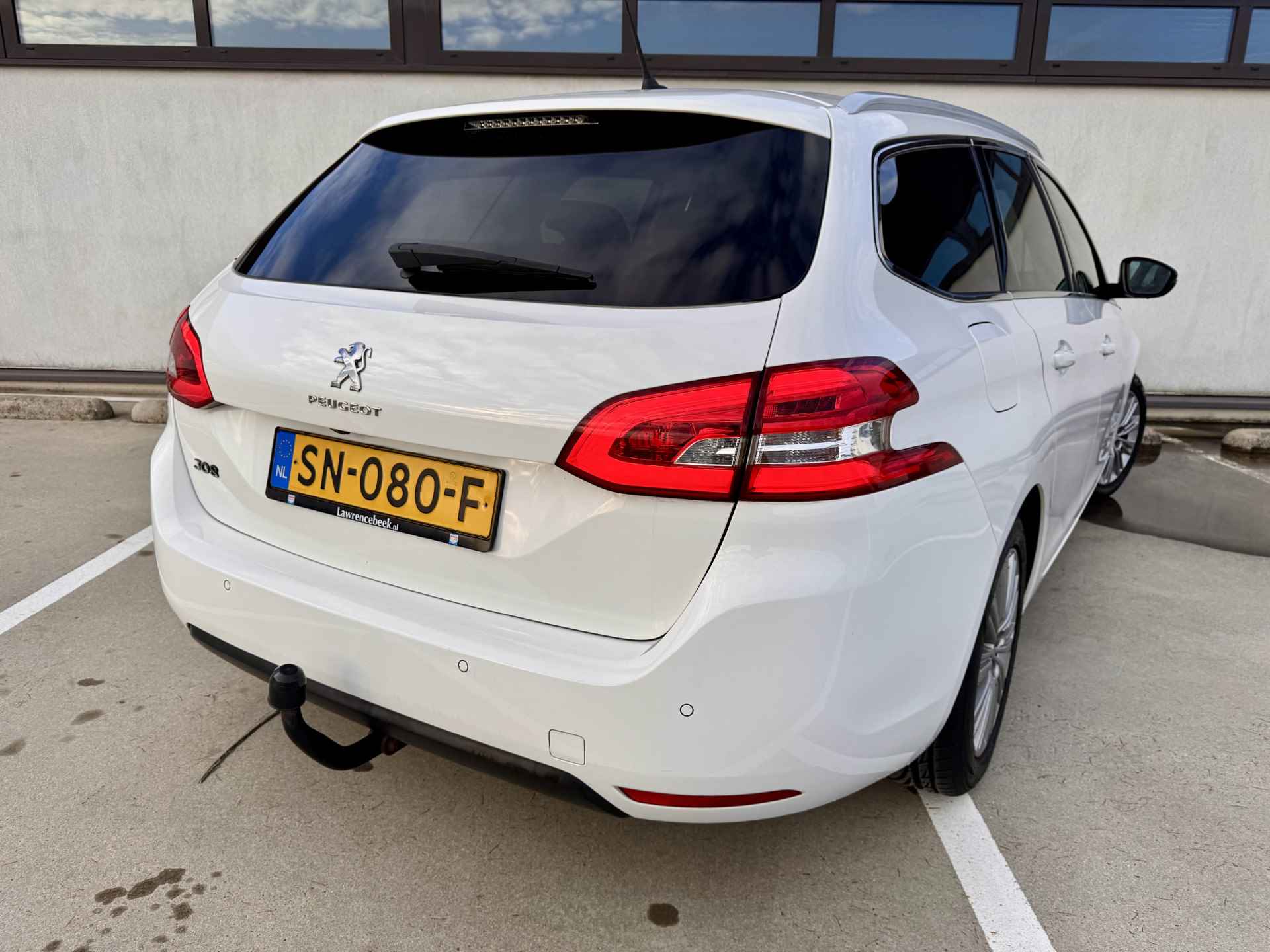 Peugeot 308 SW 1.2 PureTech Blue Lease Premium | Pano-Dak | Leer | Navi | Bleutooth | | Camera | % Bovag Ocasion Partner % - 9/35