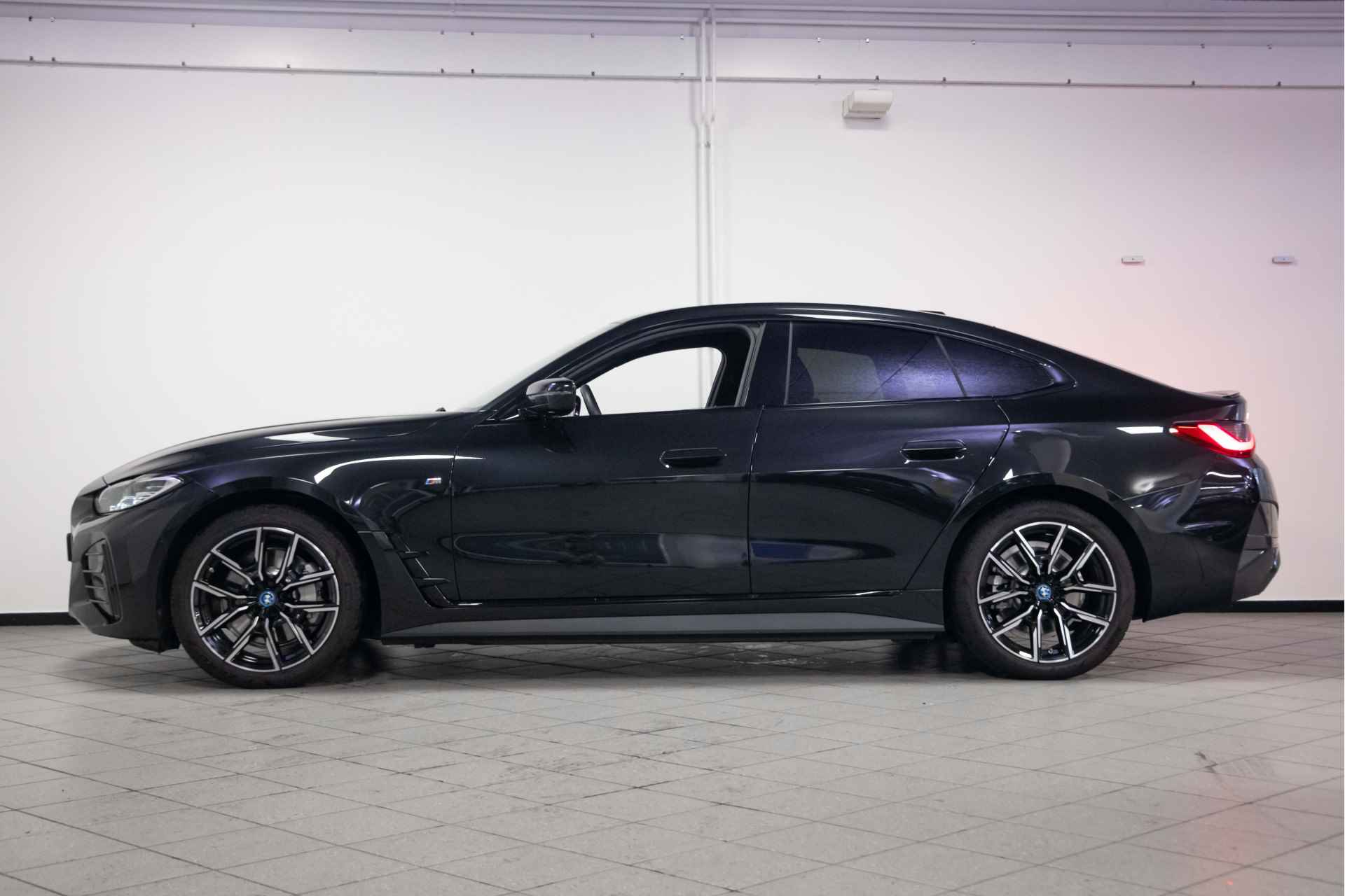 BMW i4 eDrive40 M Sportpakket - 4/33