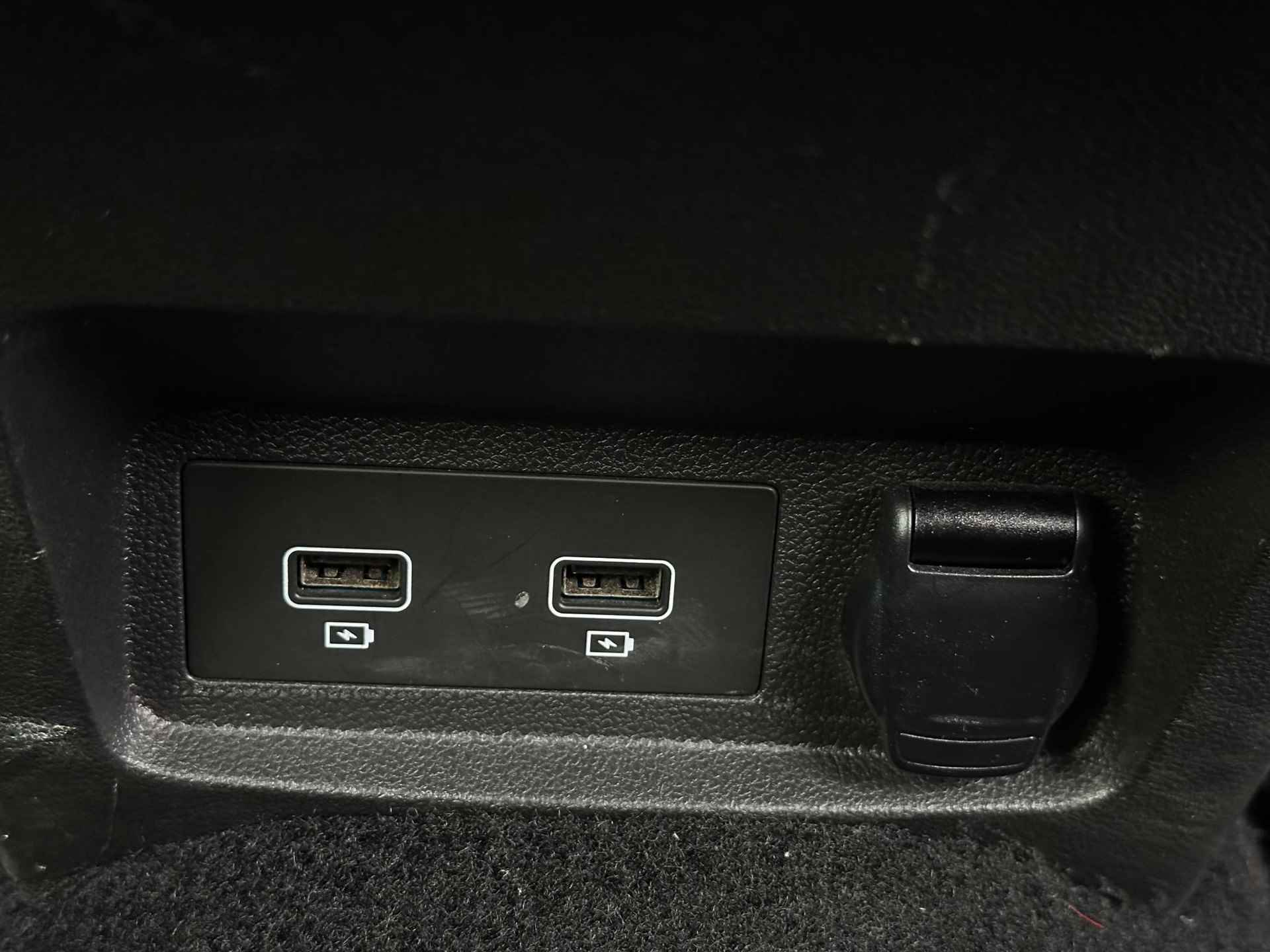 Renault Kadjar 1.3 TCe 160 pk Aut. Intens ✅ Leder ✅ LED ✅ Carplay - 25/31