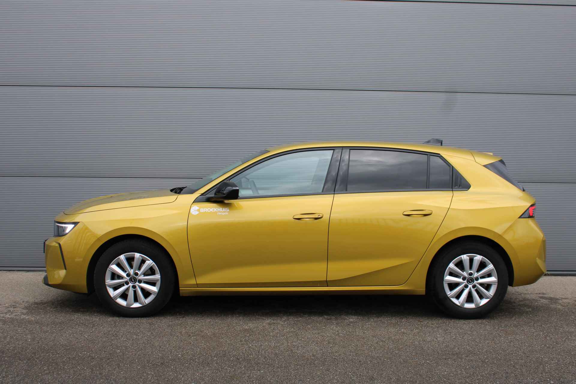 Opel Astra 1.2T 110pk | WINTERPAKKET | NAVI | CAMERA | CARPLAY | - 3/28