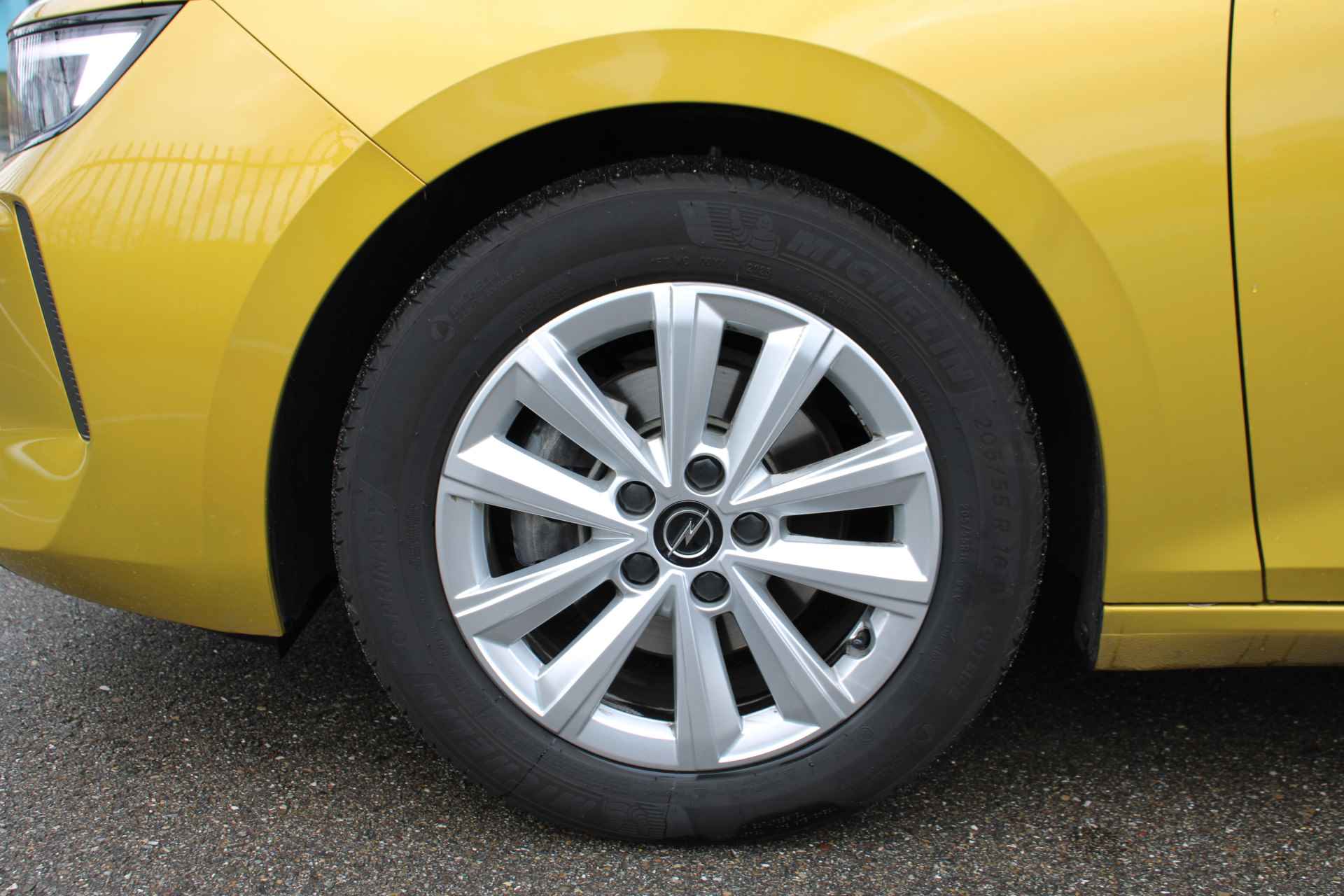Opel Astra 1.2T 110pk | WINTERPAKKET | NAVI | CAMERA | CARPLAY | - 19/28