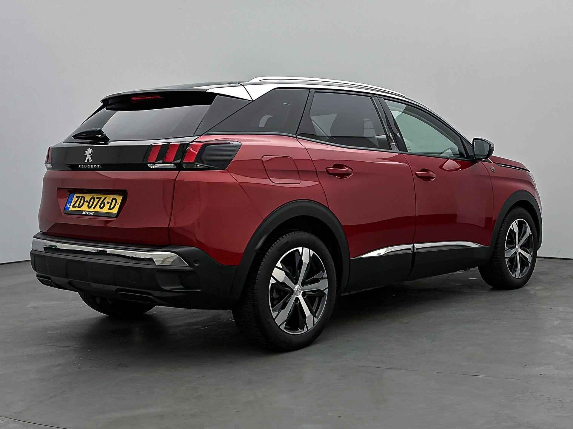 Peugeot 3008 SUV Crossway 130 pk Automaat | Navigatie | Elektrisch Glazen Panoramadak | Achteruitrijcamera | Parkeersensoren Voor en Achter | Voorstoelen Verwarmd | Trekhaak | Climate Control | Cruise Control | 18" Lichtmetalen Velgen | Apple Carplay/Android Auto | - 8/36