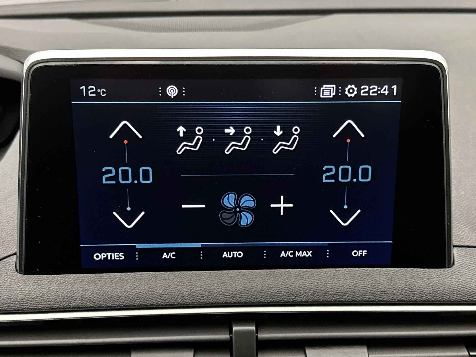 Peugeot 3008 SUV Crossway 130 pk Automaat | Navigatie | Elektrisch Glazen Panoramadak | Achteruitrijcamera | Parkeersensoren Voor en Achter | Voorstoelen Verwarmd | Trekhaak | Climate Control | Cruise Control | 18" Lichtmetalen Velgen | Apple Carplay/Android Auto | - 20/36