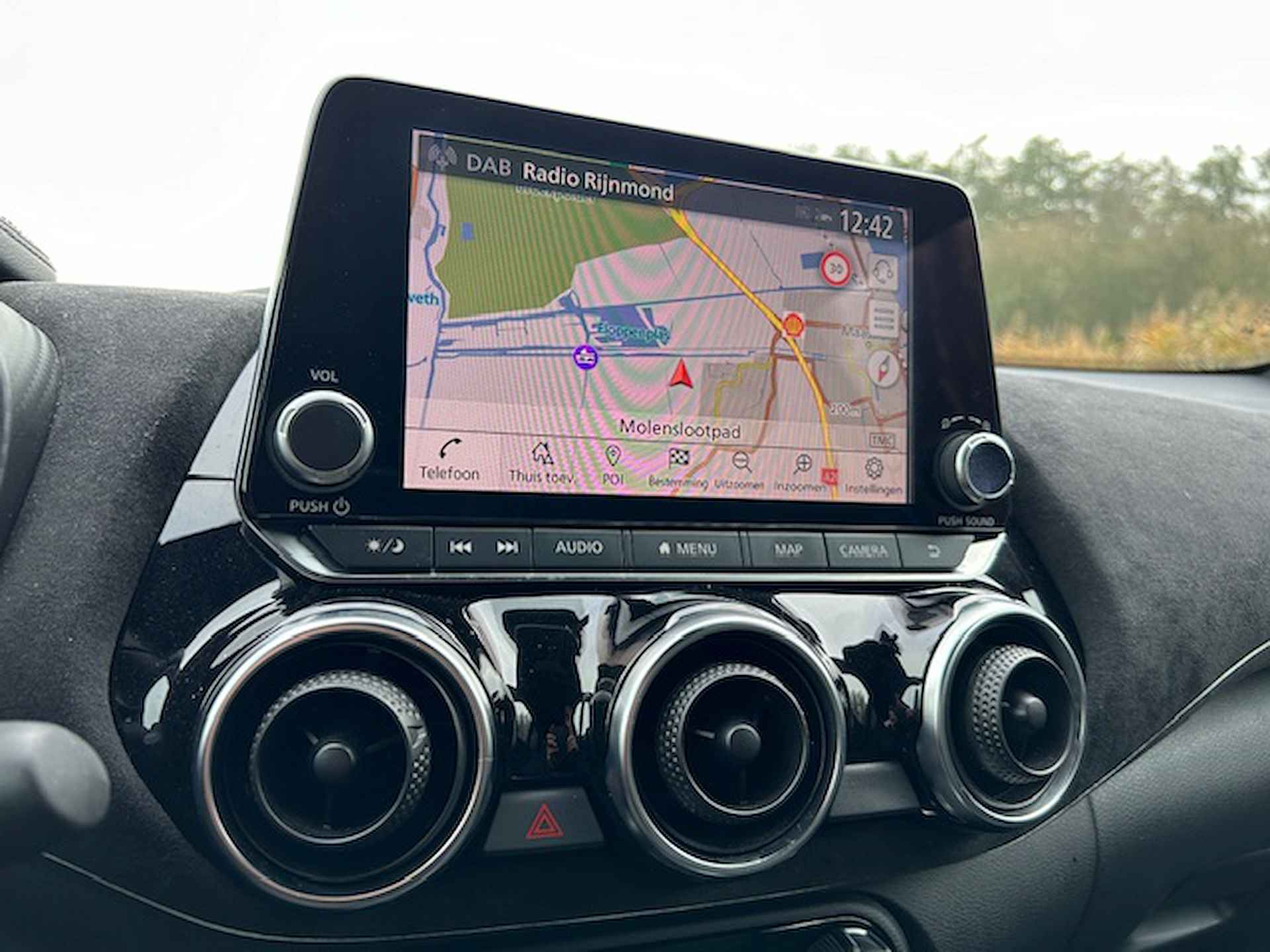 NISSAN Juke 1.0 DIG-T 114pk N-Design | Navigatie | Apple carplay/ Android auto | Camera | Pdc V+A | BOSE | Half leder/ Alcantara | Two-tone lak | Rijklaar prijs! - 21/24