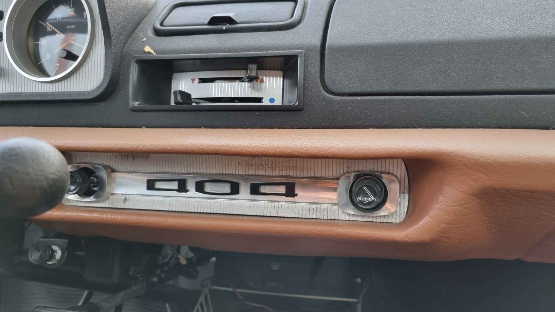 Peugeot 404 XC7 Sedan . - 10/26