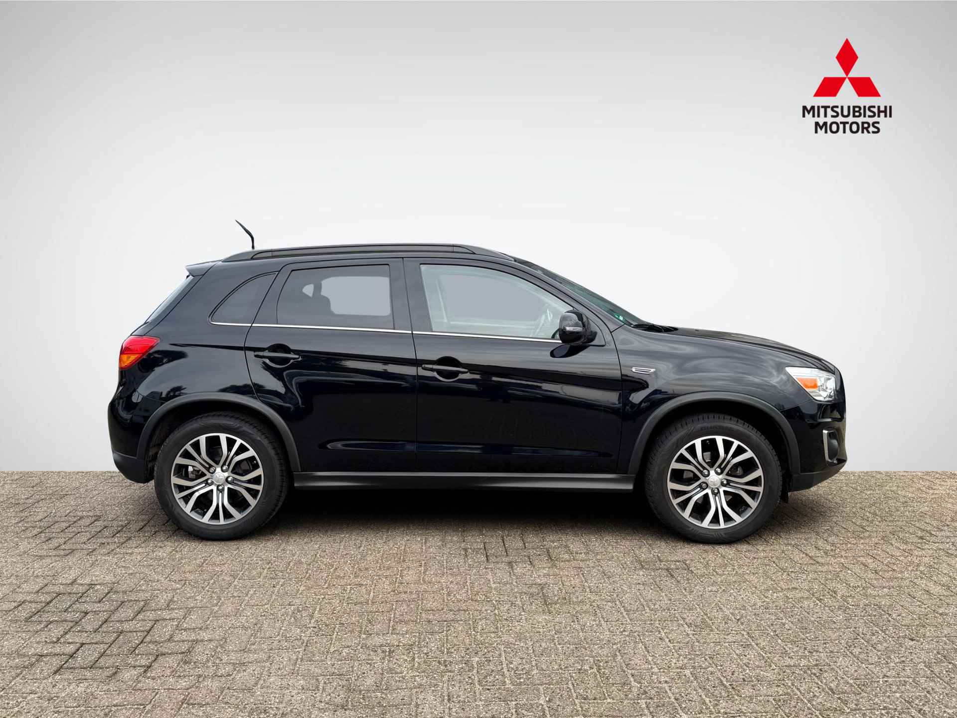 Mitsubishi ASX 1.6 Cleartec Intense | Trekhaak | Navigatie | Camera | Keyless Entry | Cruise & Climate Control | DAB | Bluetooth Tel. | Rijklaarprijs! - 3/27