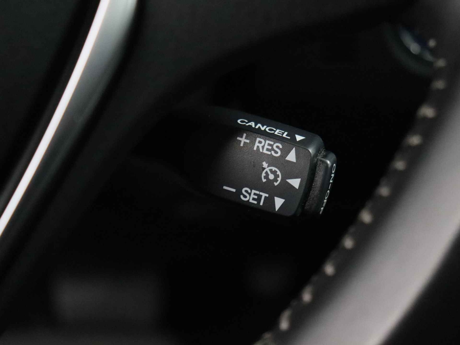 Toyota Auris 1.8 Hybrid Trend | Panoramadak | Navigatie | Camera | - 25/40