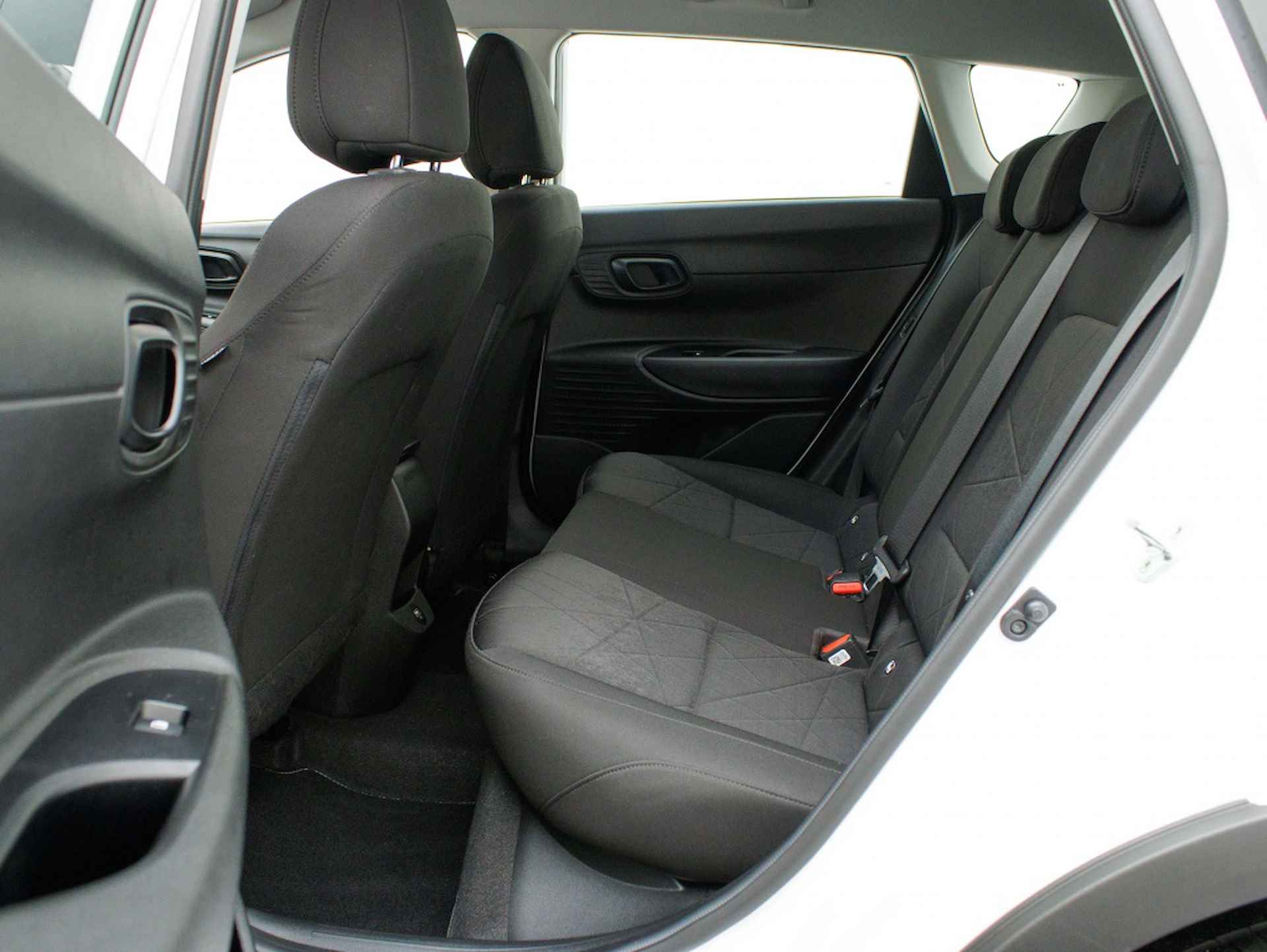 Hyundai Bayon 1.0 T-GDI Comfort | Carplay navigatie | Camera - 15/36