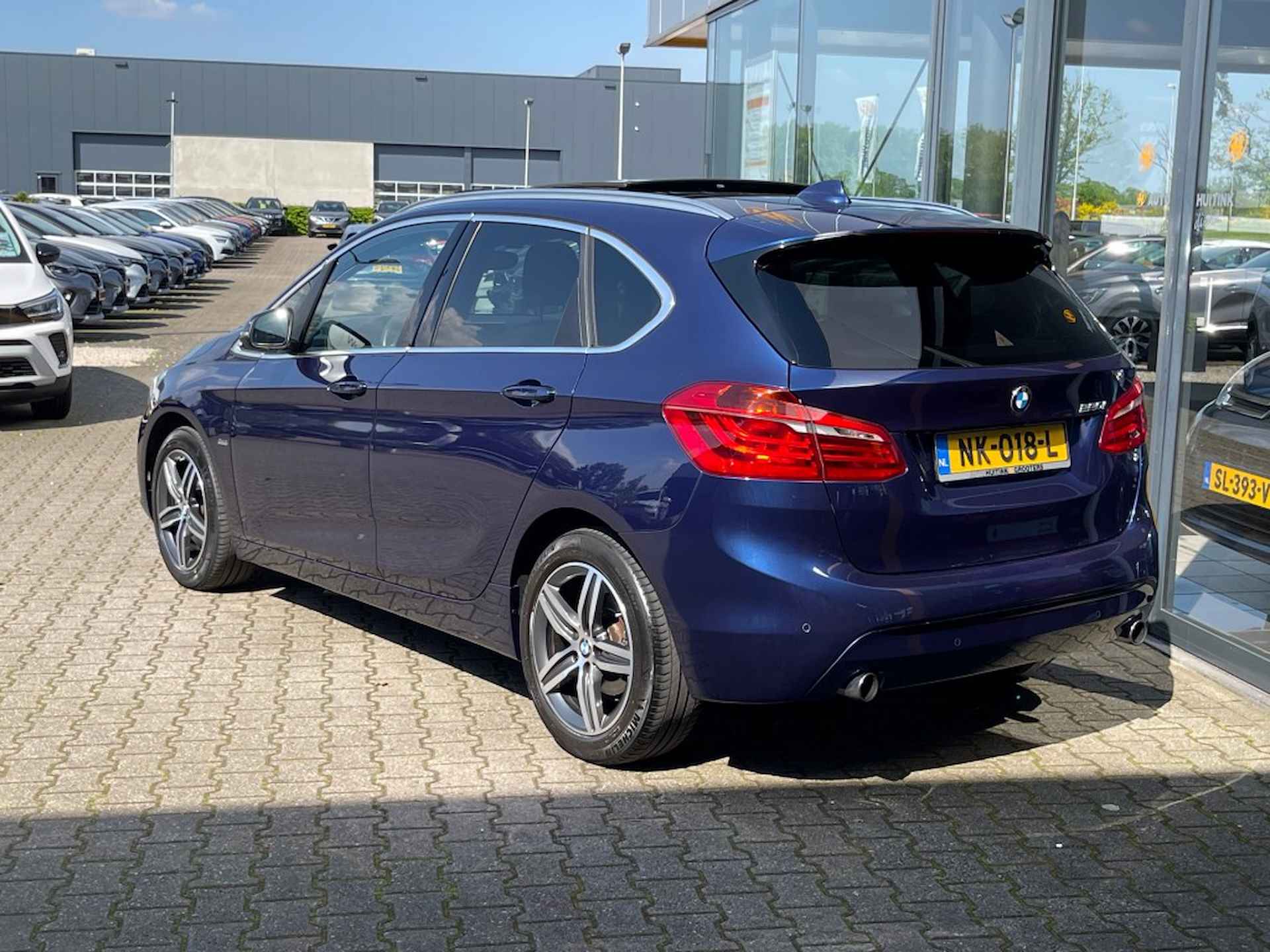 BMW 2-serie Active Tourer 220I Cent. High Executive - schuif/kantel dak - leer - camera - 3/35