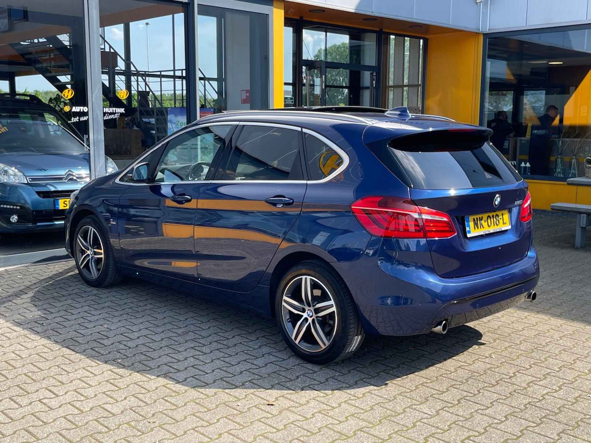 BMW 2-serie Active Tourer 220I Cent. High Executive - schuif/kantel dak - leer - camera - 7/35