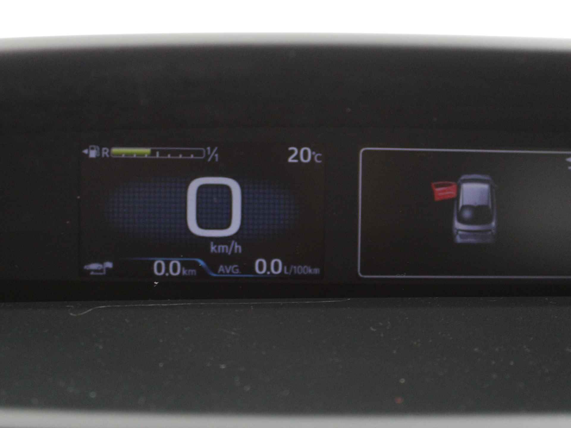 Toyota Prius 1.8 Dynamic | Navigatie | Adaptive Cruise Control | Climate Control | Trekhaak | - 7/49