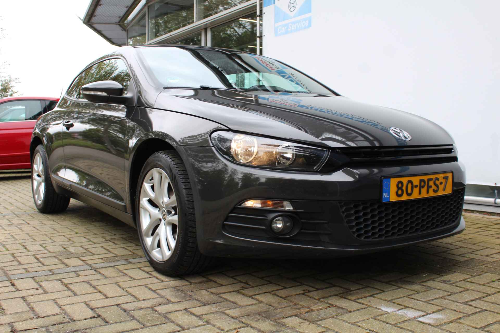 Volkswagen Scirocco 1.4 TSI Highline | Cruise controle | Parkeersensoren achter | Climate controle | Navigatie | Half leder/stoffen bekleding | 17 Inch LMV | Zwarte hemelbekleding | Origineel NL auto | NAP | - 13/56