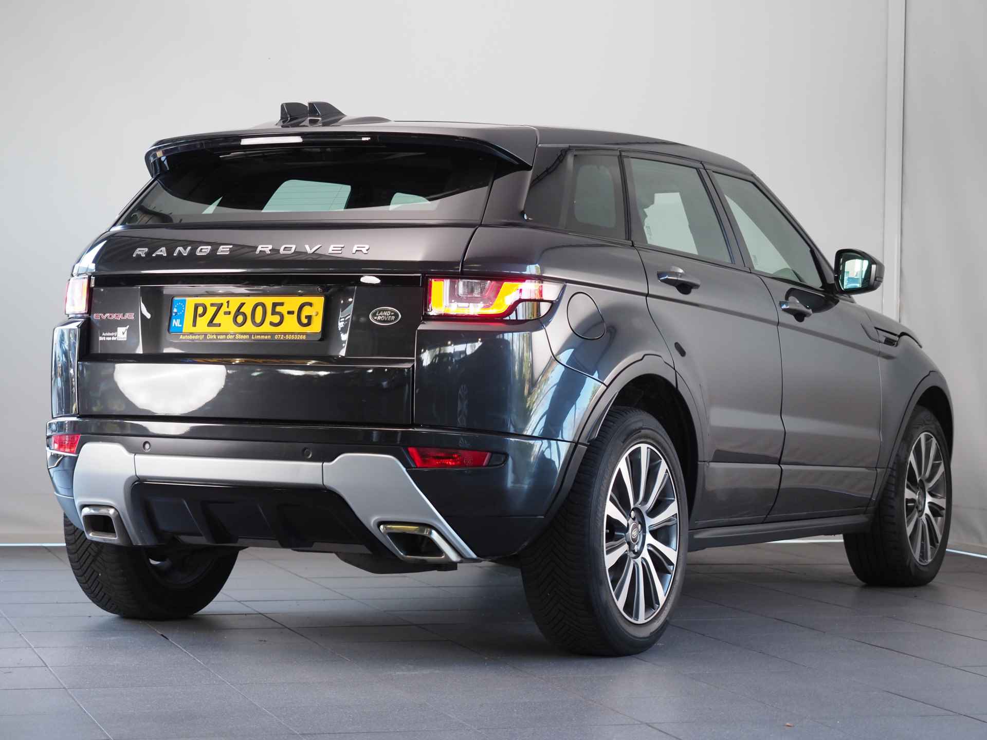 Land Rover Range Rover Evoque 2.0 TD4 HSE Dynamic | 4x4 | Dodehoekdetectie | Panoramadak | Head-Up Display | Stoelverwarming | Voorstoelen met Geheugenfunctie | Botsherkenning | Achteruitrijcamera | Navigatie | Bluetooth | - 3/41