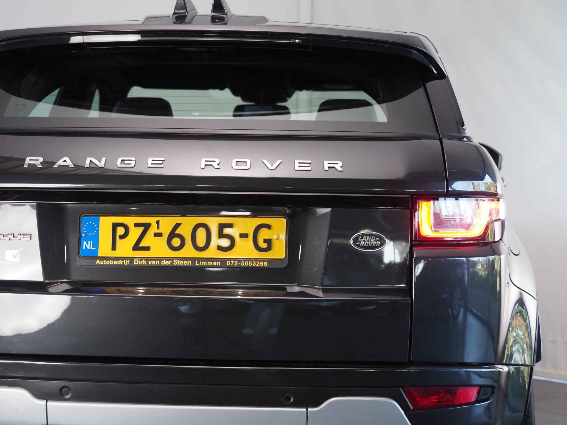 Land Rover Range Rover Evoque 2.0 TD4 HSE Dynamic | 4x4 | Dodehoekdetectie | Panoramadak | Head-Up Display | Stoelverwarming | Voorstoelen met Geheugenfunctie | Botsherkenning | Achteruitrijcamera | Navigatie | Bluetooth | - 5/41